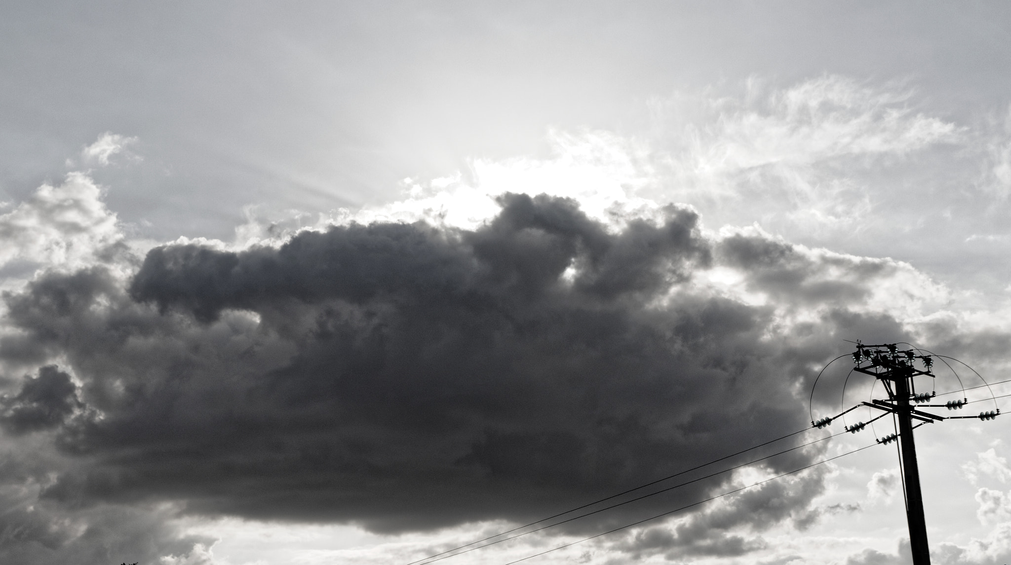 Sigma 17-70mm F2.8-4 DC Macro OS HSM sample photo. Le gros nuage photography