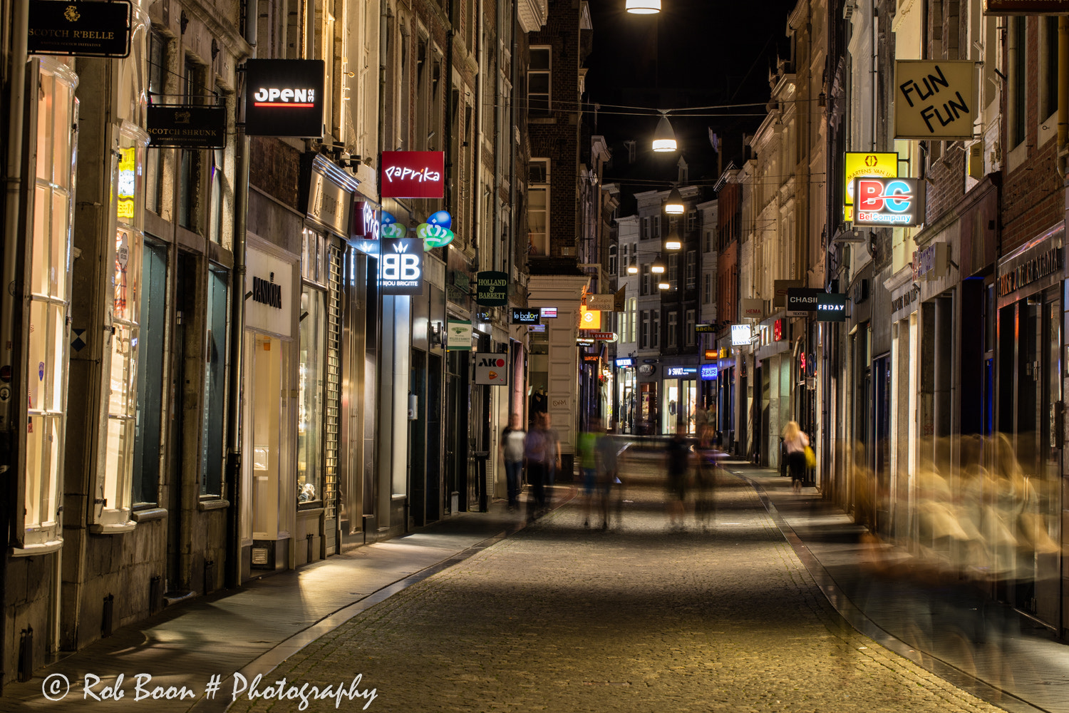 Canon EOS 5DS + Canon EF 100mm F2.8L Macro IS USM sample photo. Ghost shopping, maastricht 13 photography