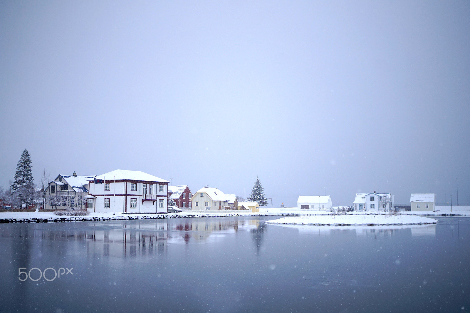 Sony Alpha a5000 (ILCE 5000) + Sony E 30mm F3.5 Macro sample photo. Iceland ring road tour, olafsvik photography