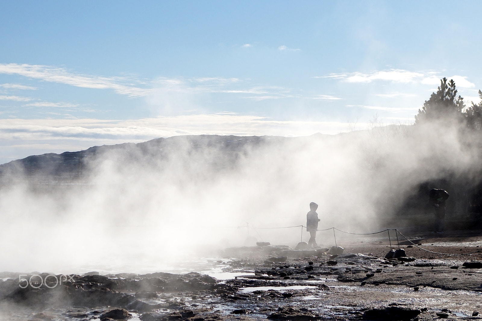 Sony Alpha a5000 (ILCE 5000) + Sony E 30mm F3.5 Macro sample photo. Iceland ring road tour, geysir photography