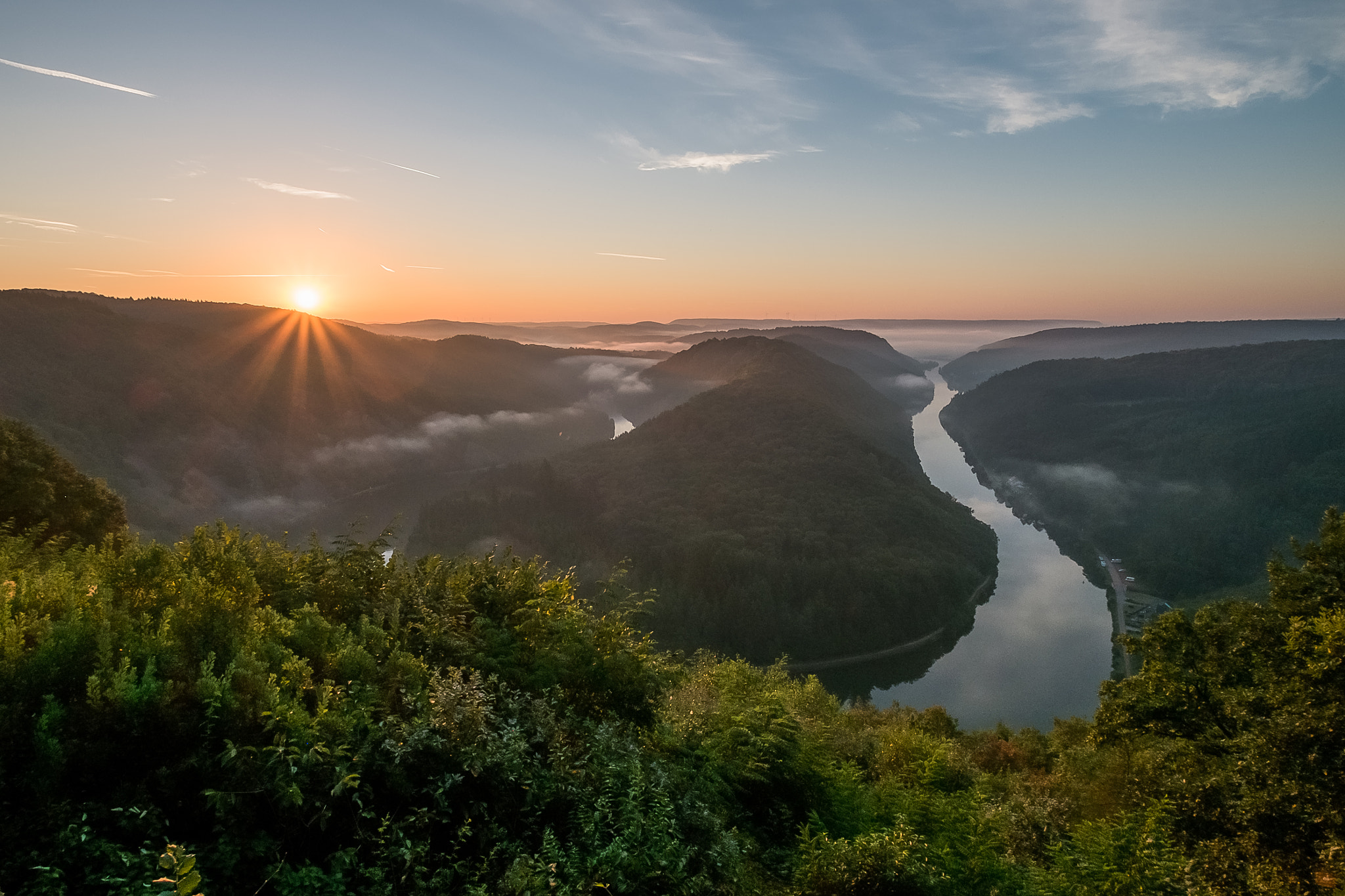 Fujifilm XF 10-24mm F4 R OIS sample photo. Sunrise over the river photography