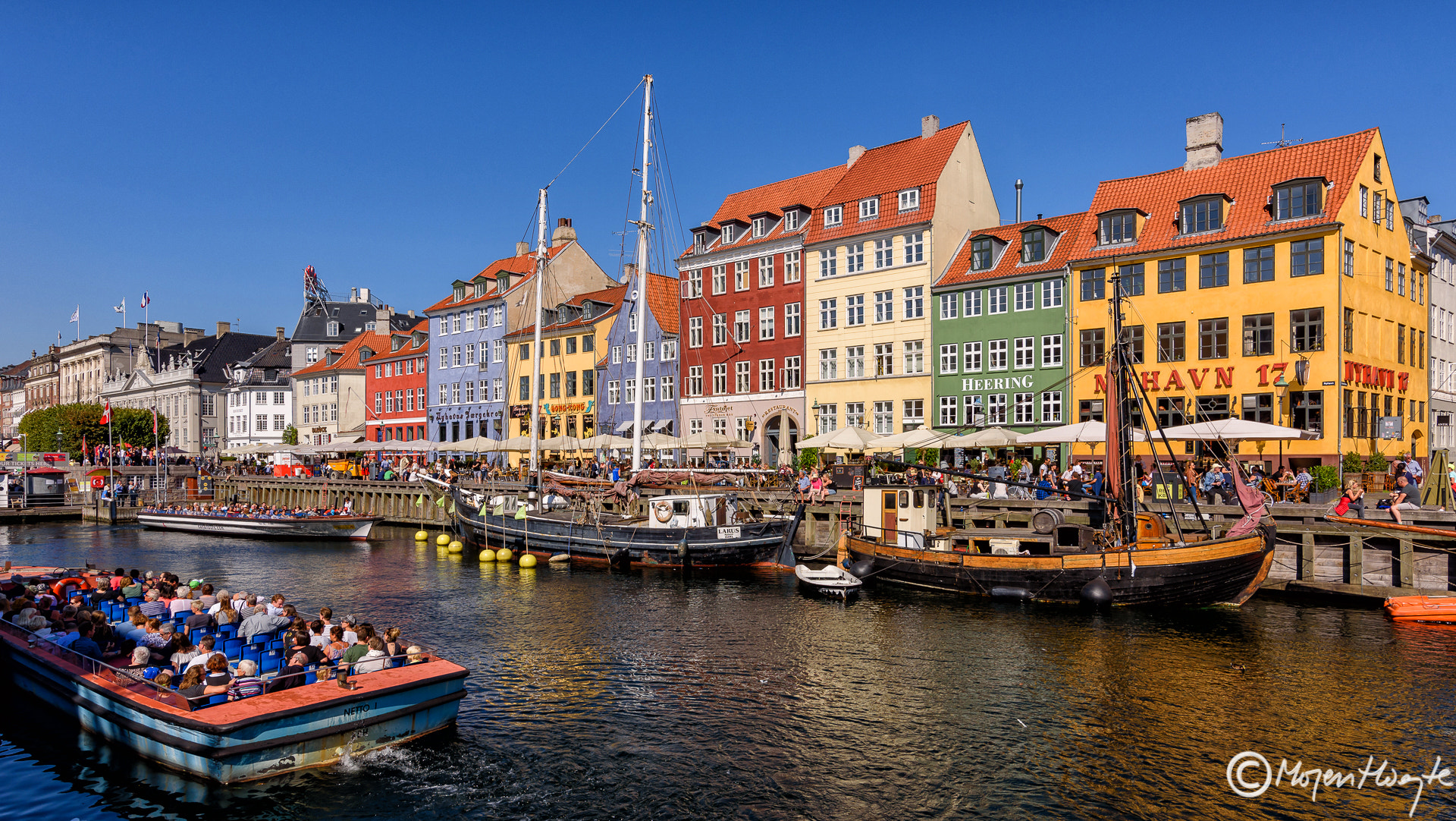Tokina AT-X 16-28mm F2.8 Pro FX sample photo. Late summer at nyhavn, copenhagen. photography