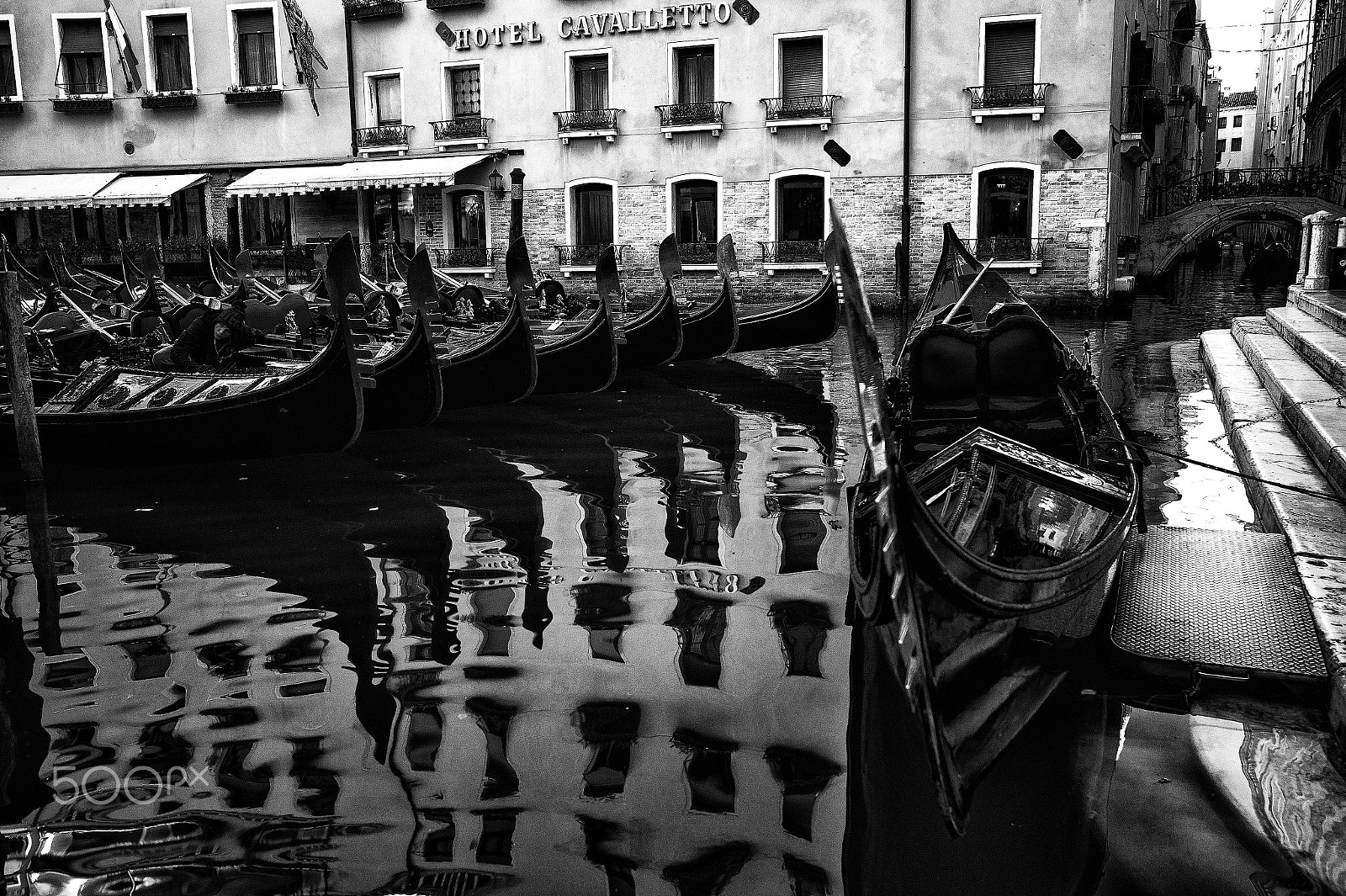 Leica M9 + Leica Summicron-M 28mm F2 ASPH sample photo. Reflections of gondolas on the water photography