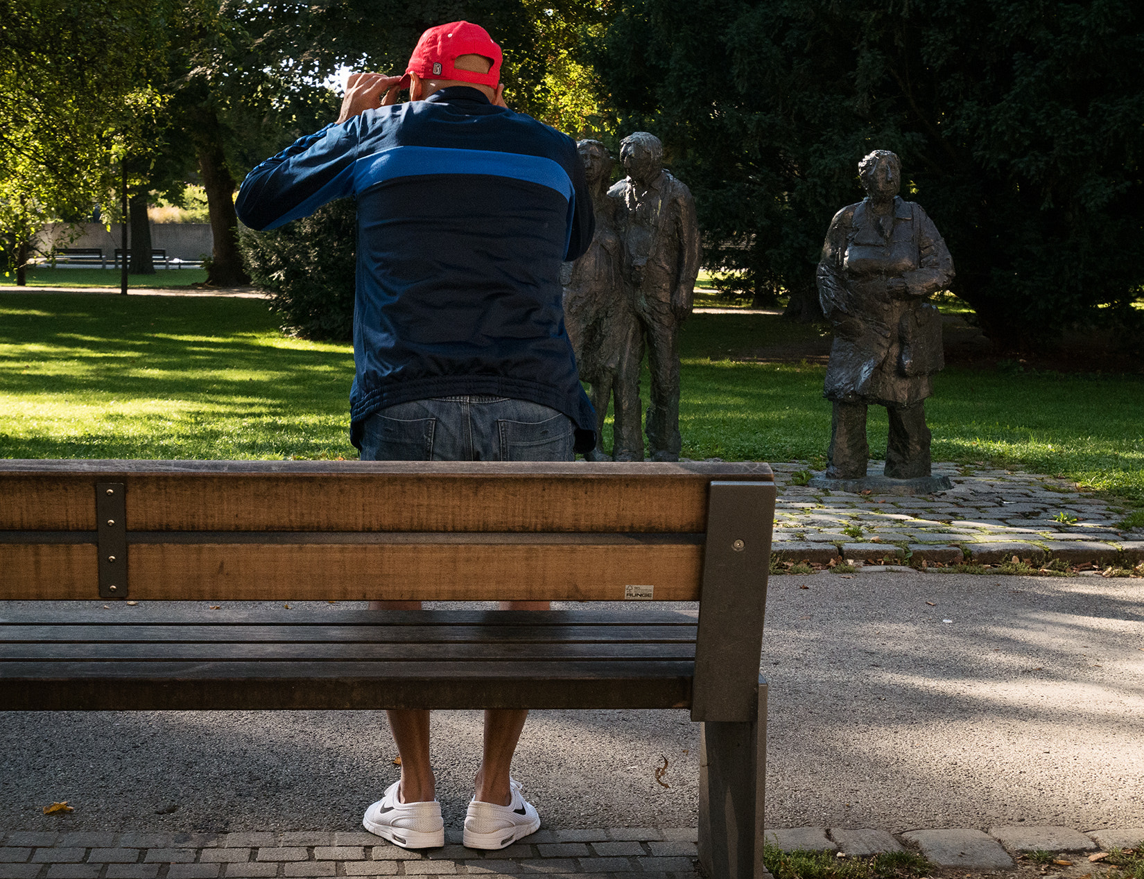 Panasonic Lumix DMC-GX7 sample photo. Blue jeans talk photography