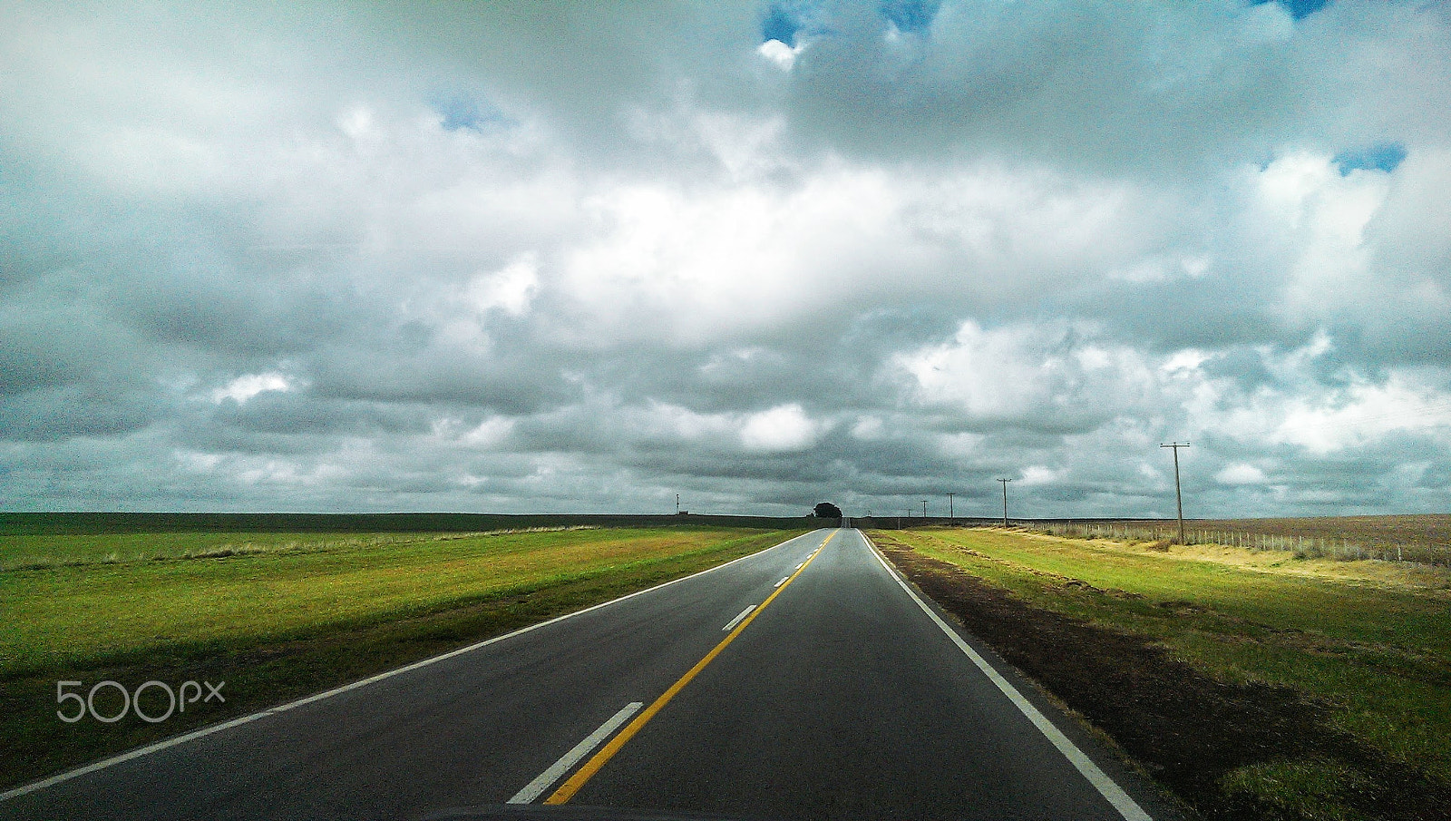HTC ONE DUAL SIM sample photo. On the road photography