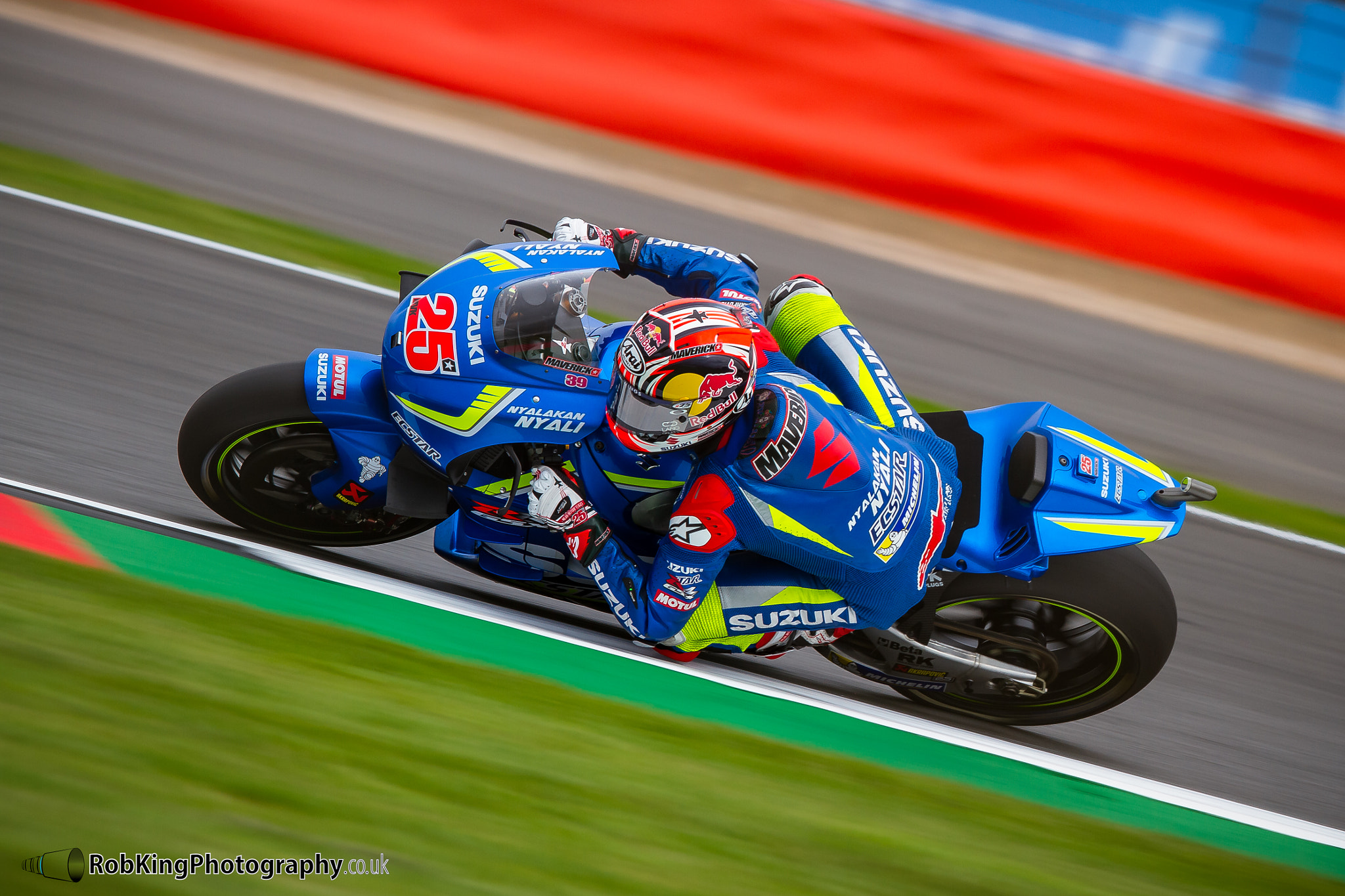 Canon EOS 7D + Canon EF 300mm F2.8L IS USM sample photo. Maverick viñales photography