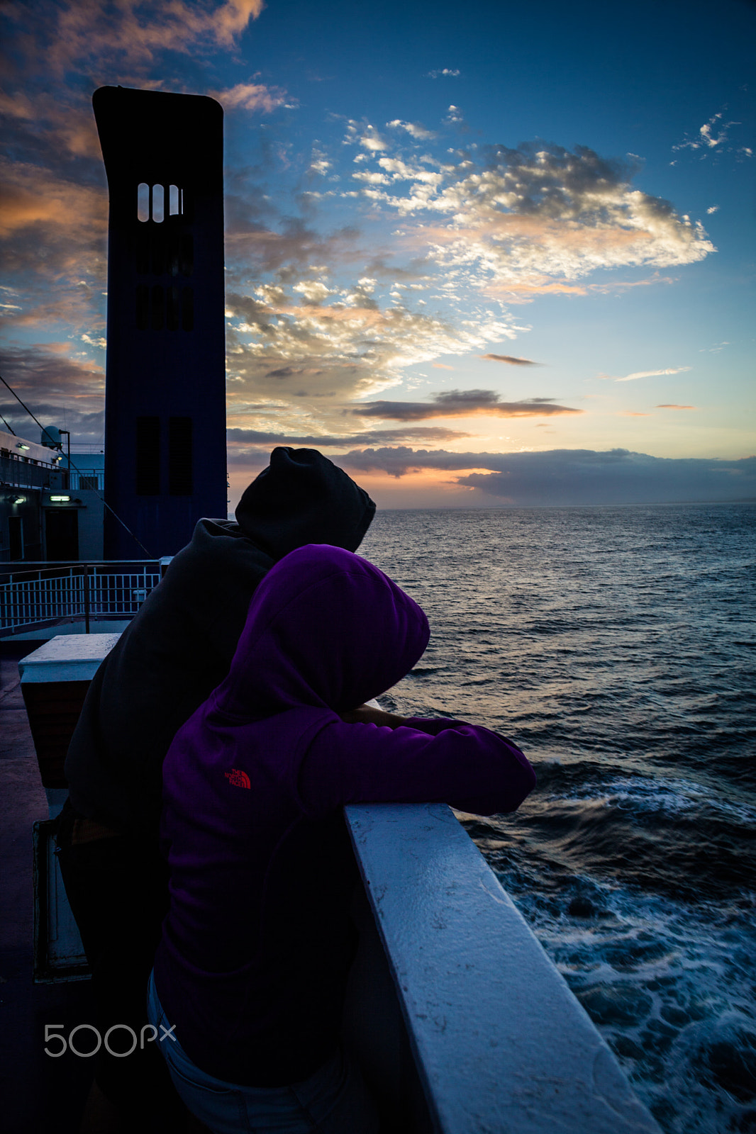 Canon EF 24mm f/1.4L sample photo. Love in the darkness photography