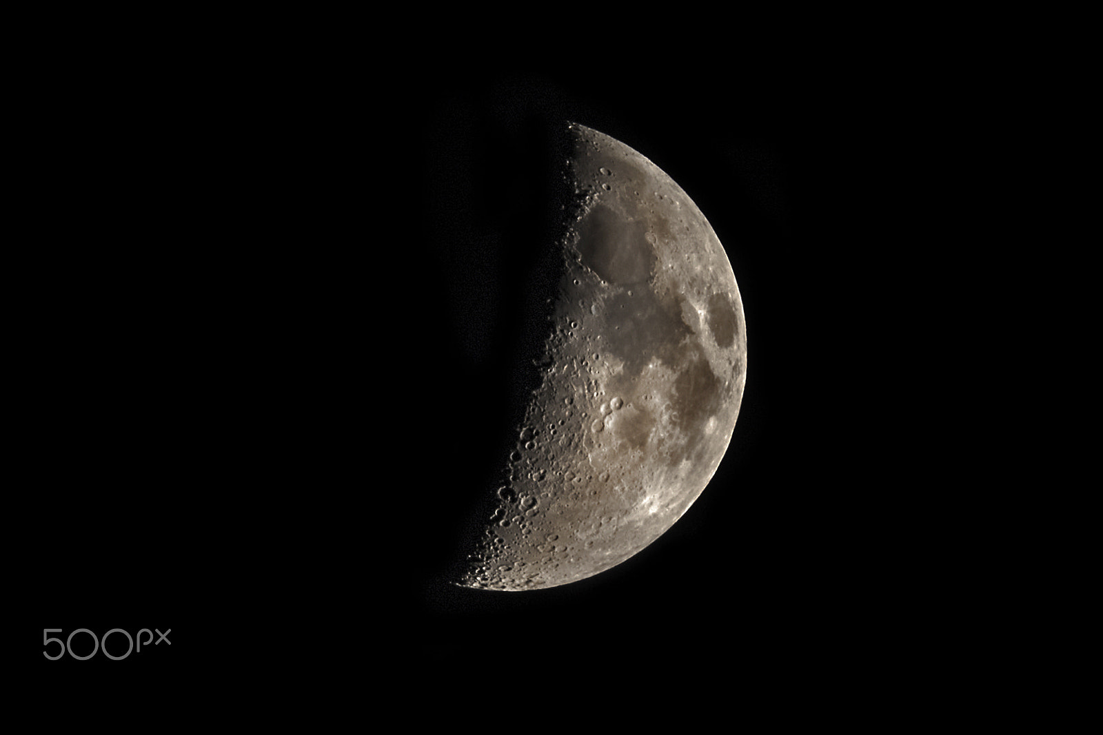 Canon EOS 500D (EOS Rebel T1i / EOS Kiss X3) sample photo. The moon photography