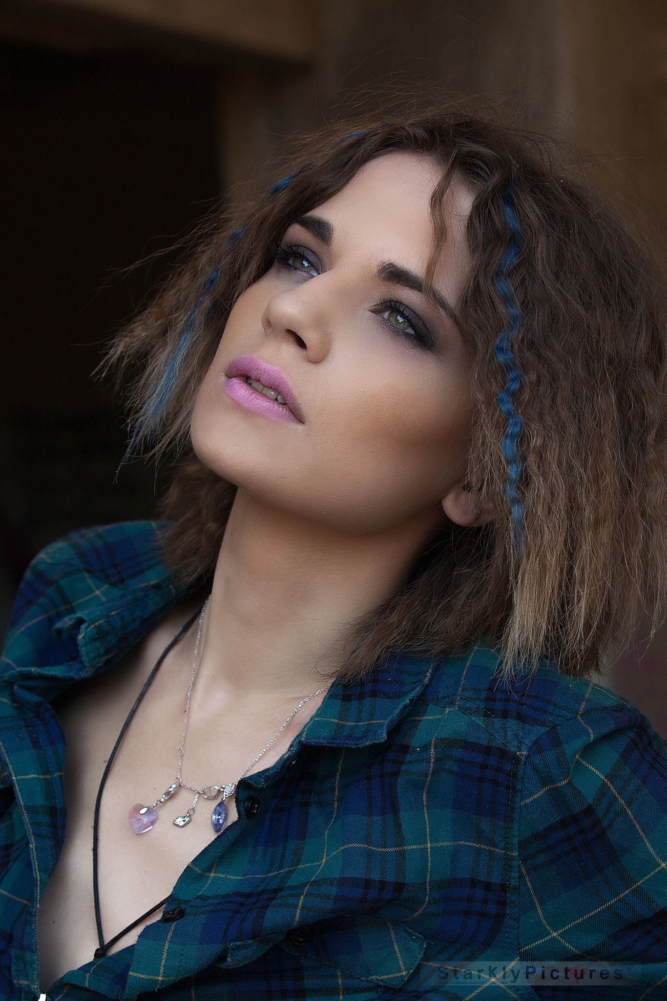 Canon EF 35-350mm F3.5-5.6L USM sample photo. Vero's portrait photography