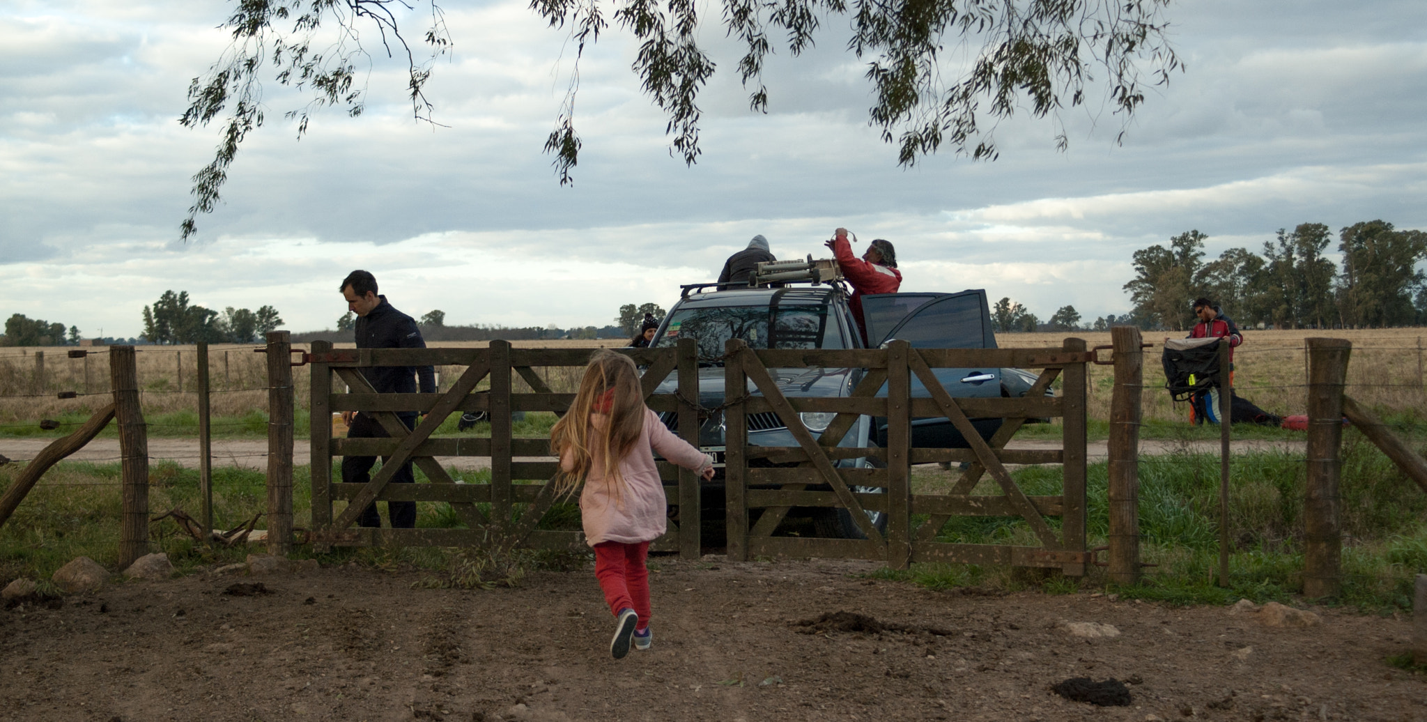 AF Zoom-Nikkor 35-70mm f/3.3-4.5 N sample photo. Jugando con mis amores photography