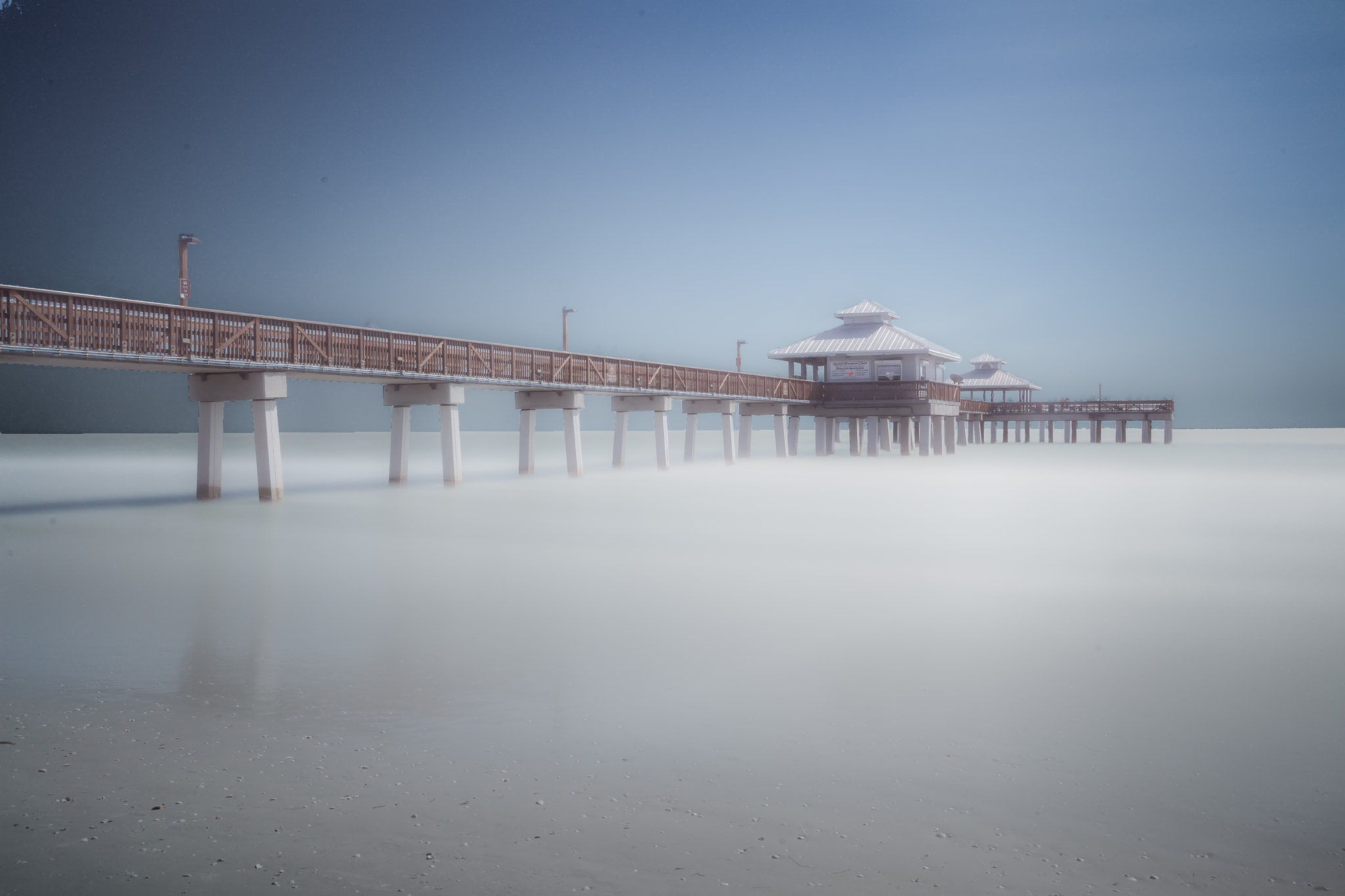 Canon EOS 5D Mark II + Sigma 24-105mm f/4 DG OS HSM | A sample photo. Dreamscape at ft. myers beach photography