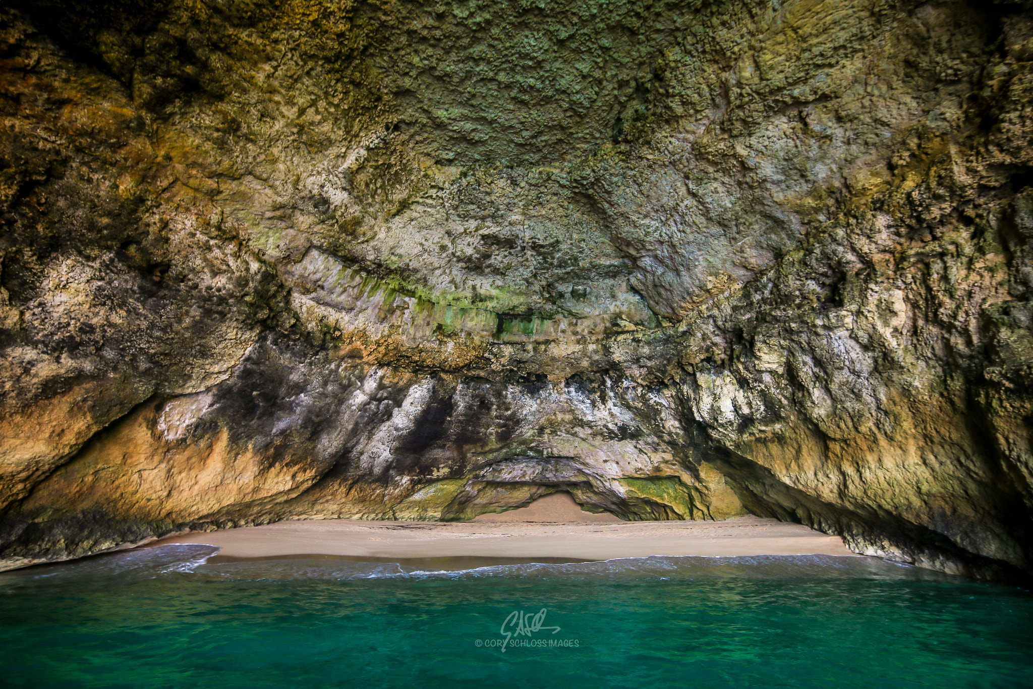 Canon EOS 70D + Canon EF 11-24mm F4L USM sample photo. Algarve caving photography