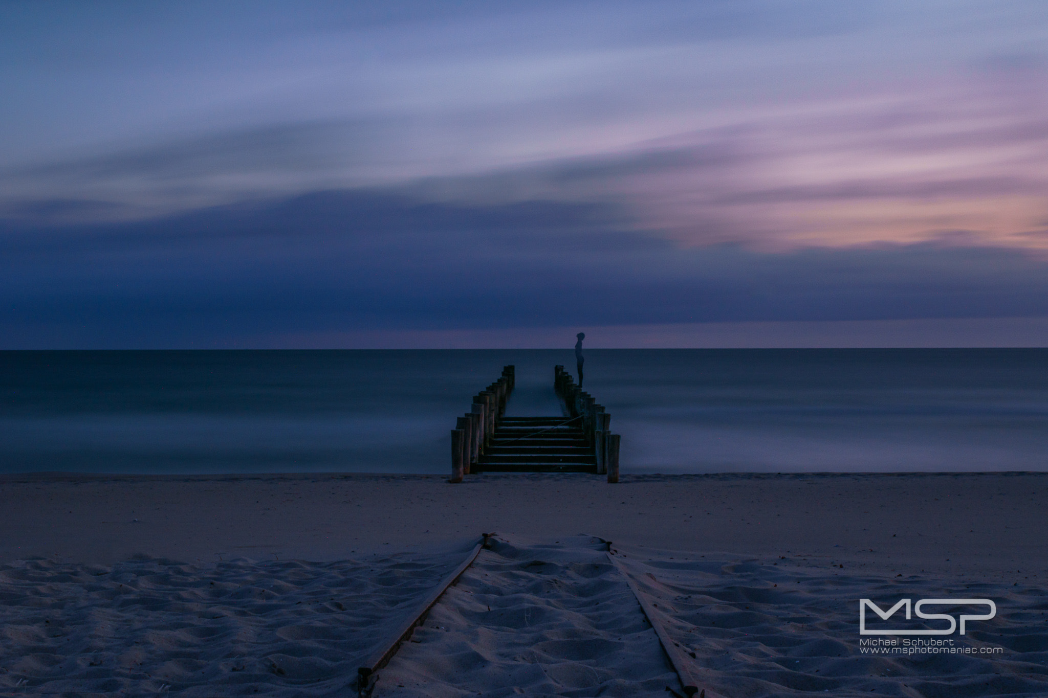 Sony a6300 + Sony DT 16-50mm F2.8 SSM sample photo. End of line photography