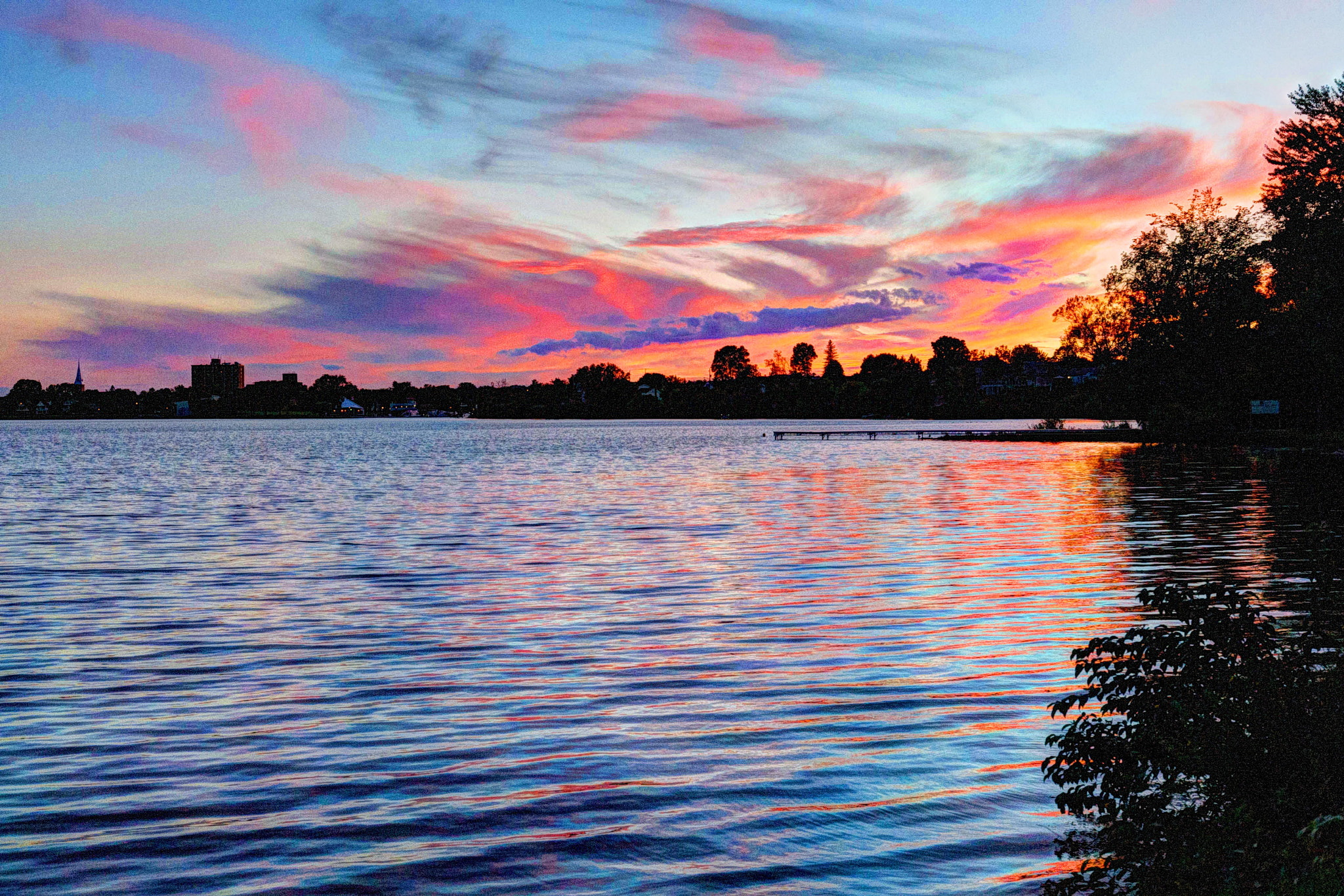 Canon EF 16-35mm F4L IS USM sample photo. Sunset at little lake photography