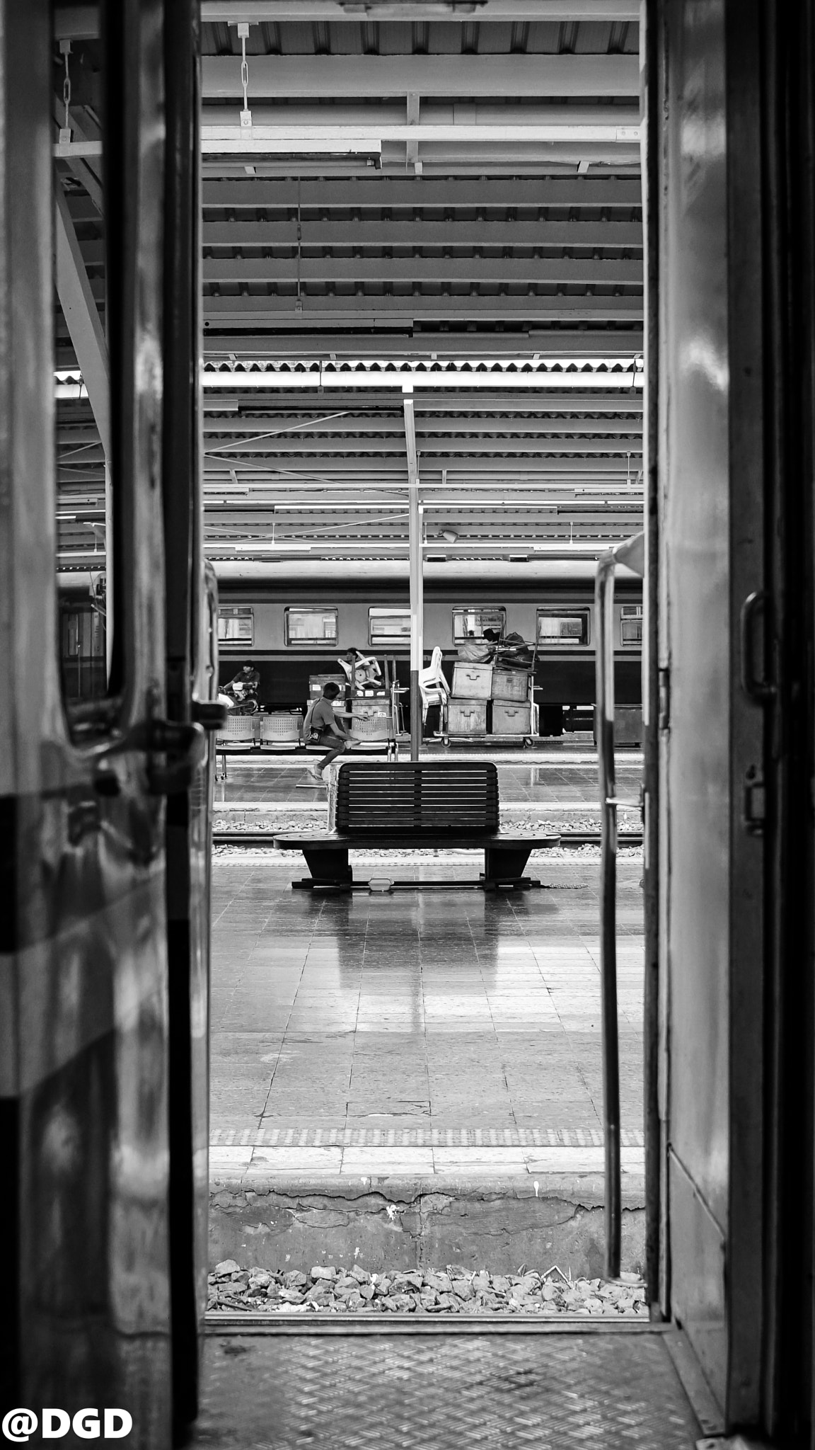 Sigma 30mm F2.8 EX DN sample photo. Through the door photography