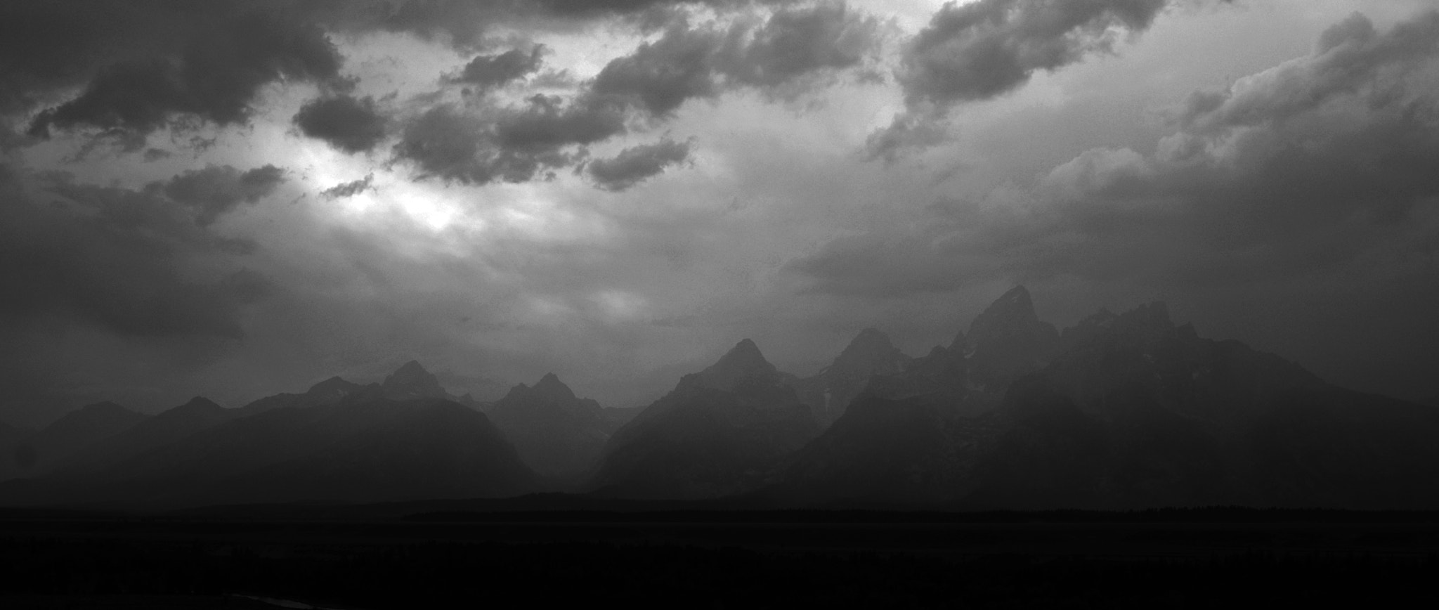 Tamron AF 19-35mm f/3.5-4.5 (A10) sample photo. Grand teton, yellowstone photography