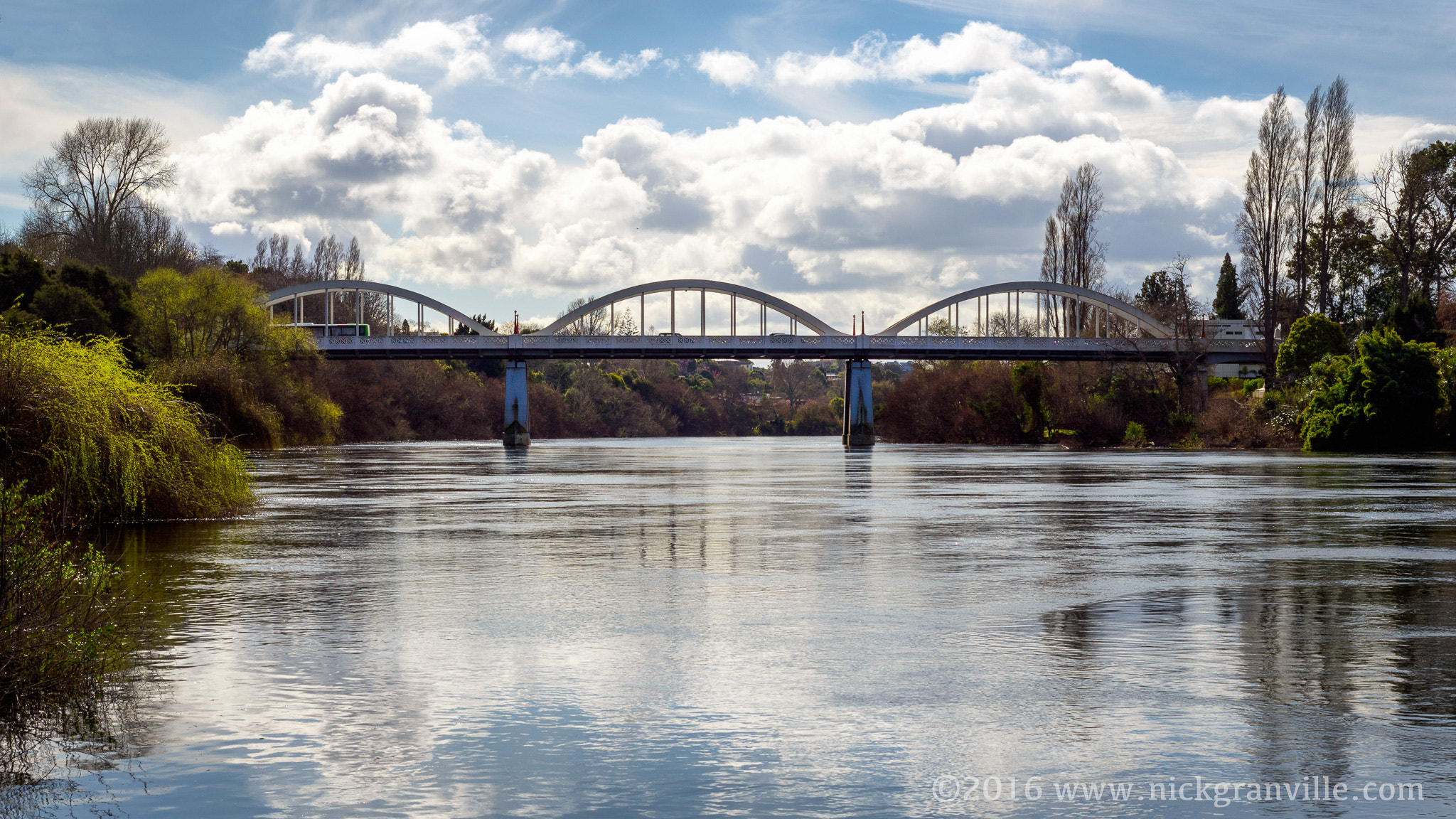 Sony a7R + Sony FE 50mm F1.8 sample photo. Hamilton river nz photography