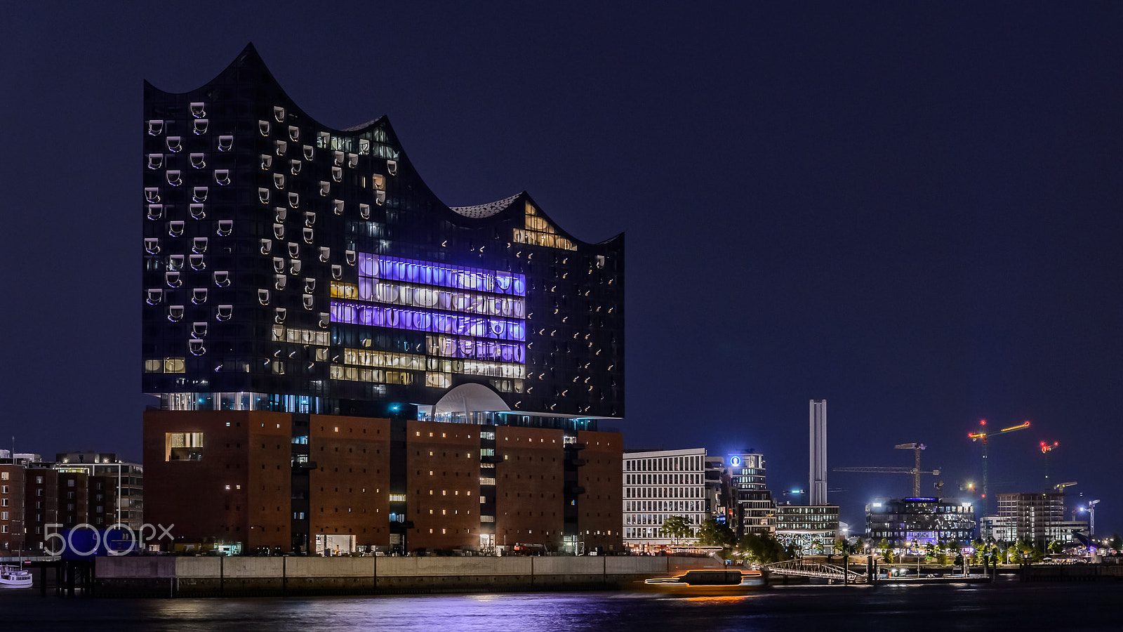 Nikon D4 sample photo. Elbphilharmonie by night photography