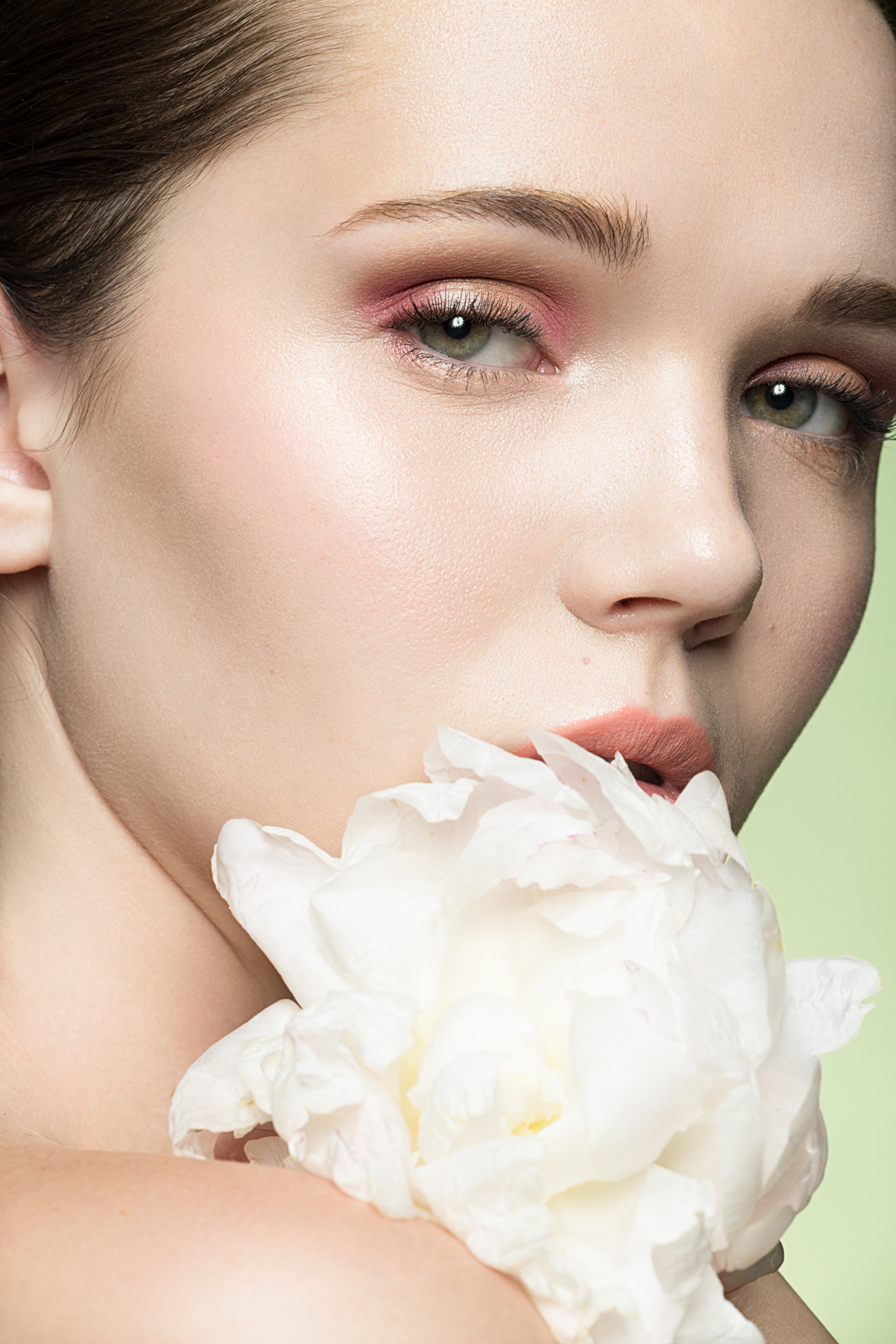 Sigma APO Macro 150mm f/2.8 EX DG HSM sample photo. Paris flower crown jesca cluff photography commerical beauty photographer photography