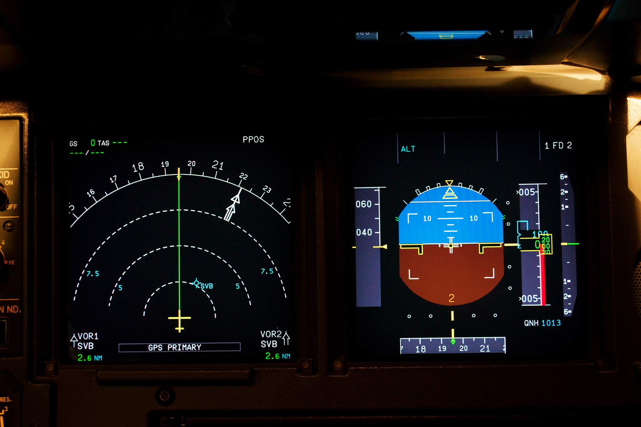 18.00 - 55.00 mm f/3.5 - 5.6 sample photo. Plane control photography