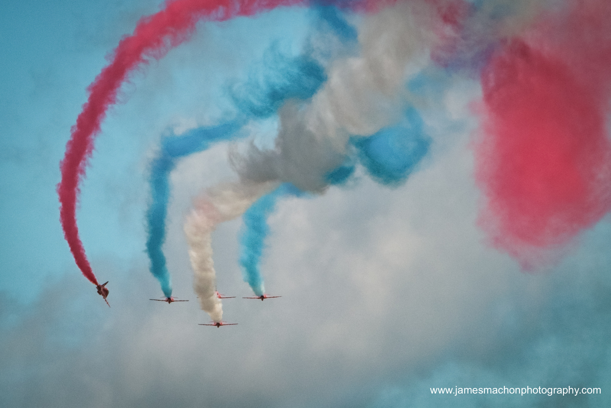Fujifilm XF 100-400mm F4.5-5.6 R LM OIS WR sample photo. A twist of colour photography