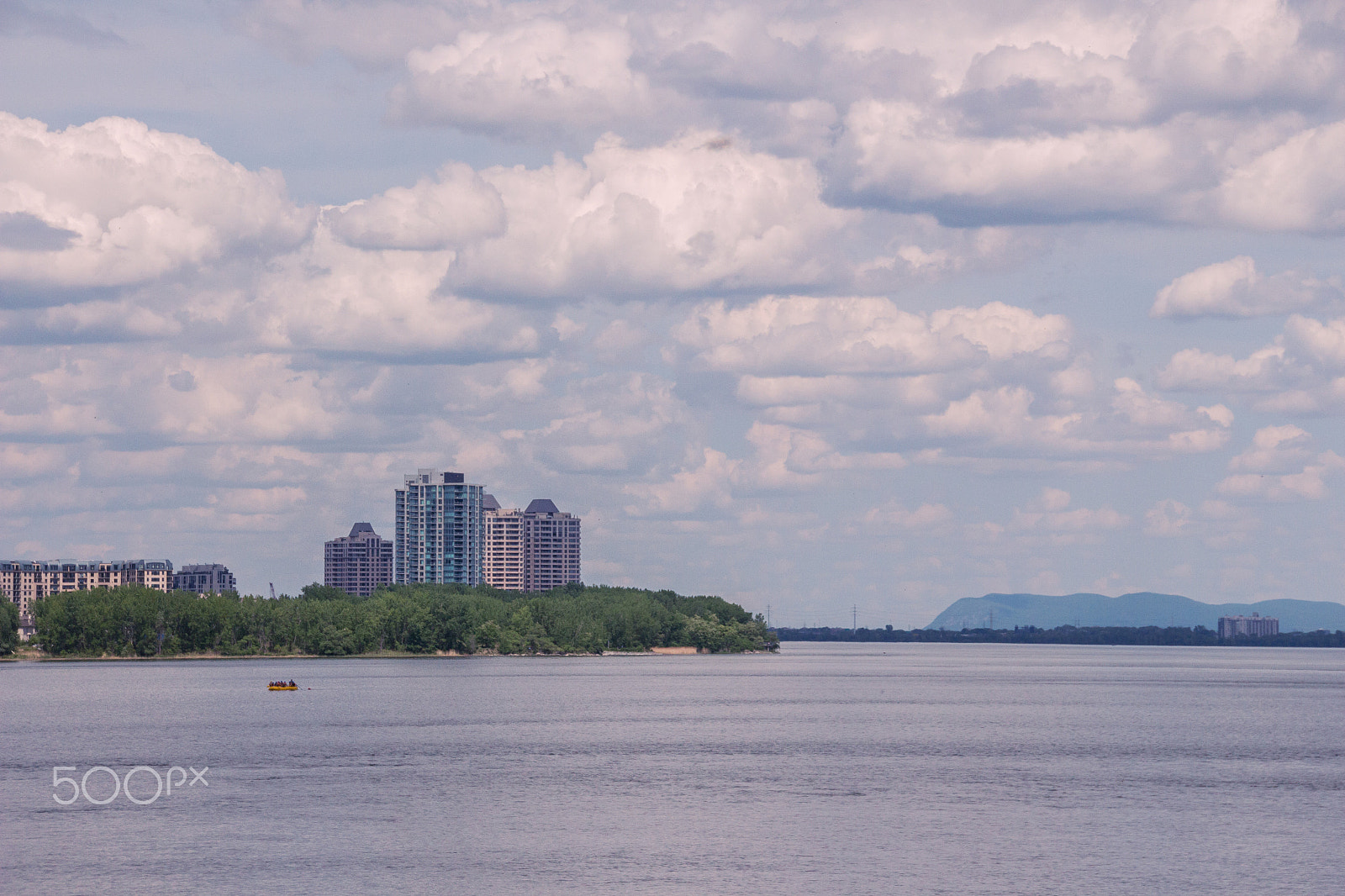 Canon EOS 650D (EOS Rebel T4i / EOS Kiss X6i) sample photo. Montreal photography
