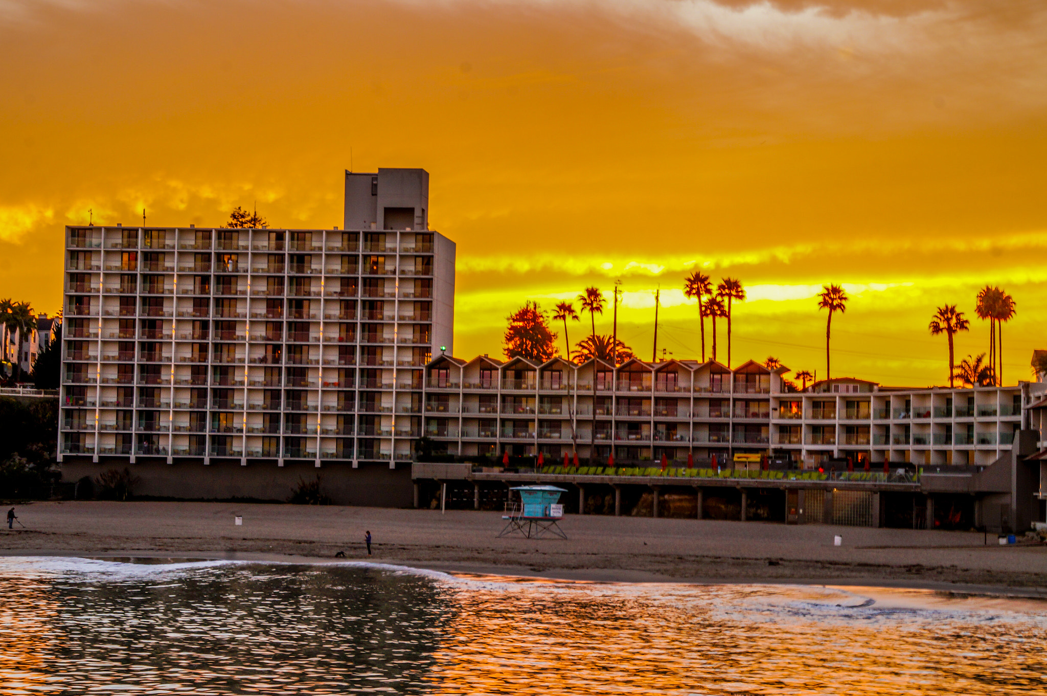 Sony Alpha NEX-F3 + Sony E 55-210mm F4.5-6.3 OSS sample photo. Santa cruz by the beach photography