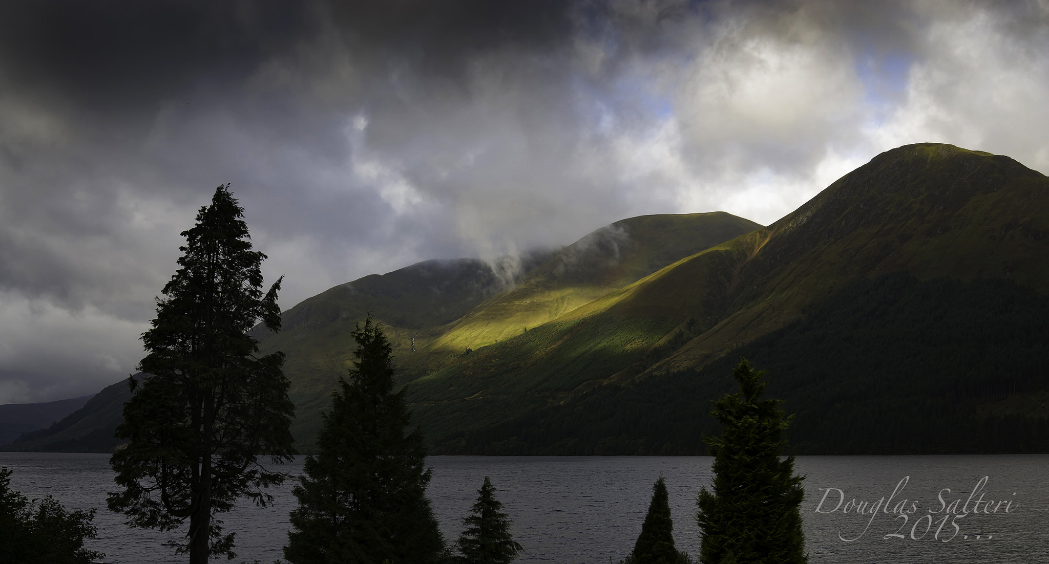 Nikon D200 + AF-S Zoom-Nikkor 24-85mm f/3.5-4.5G IF-ED sample photo. Meall coire lochain... photography