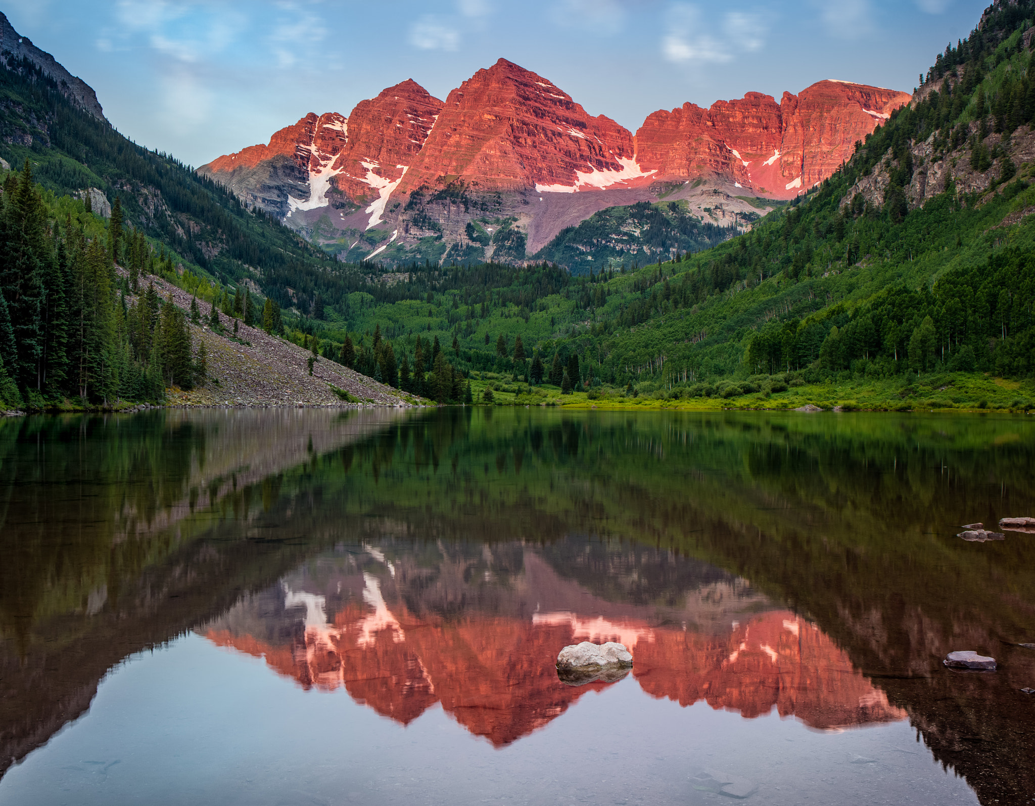 Canon EF 24-70mm F4L IS USM sample photo. Maroon bells photography