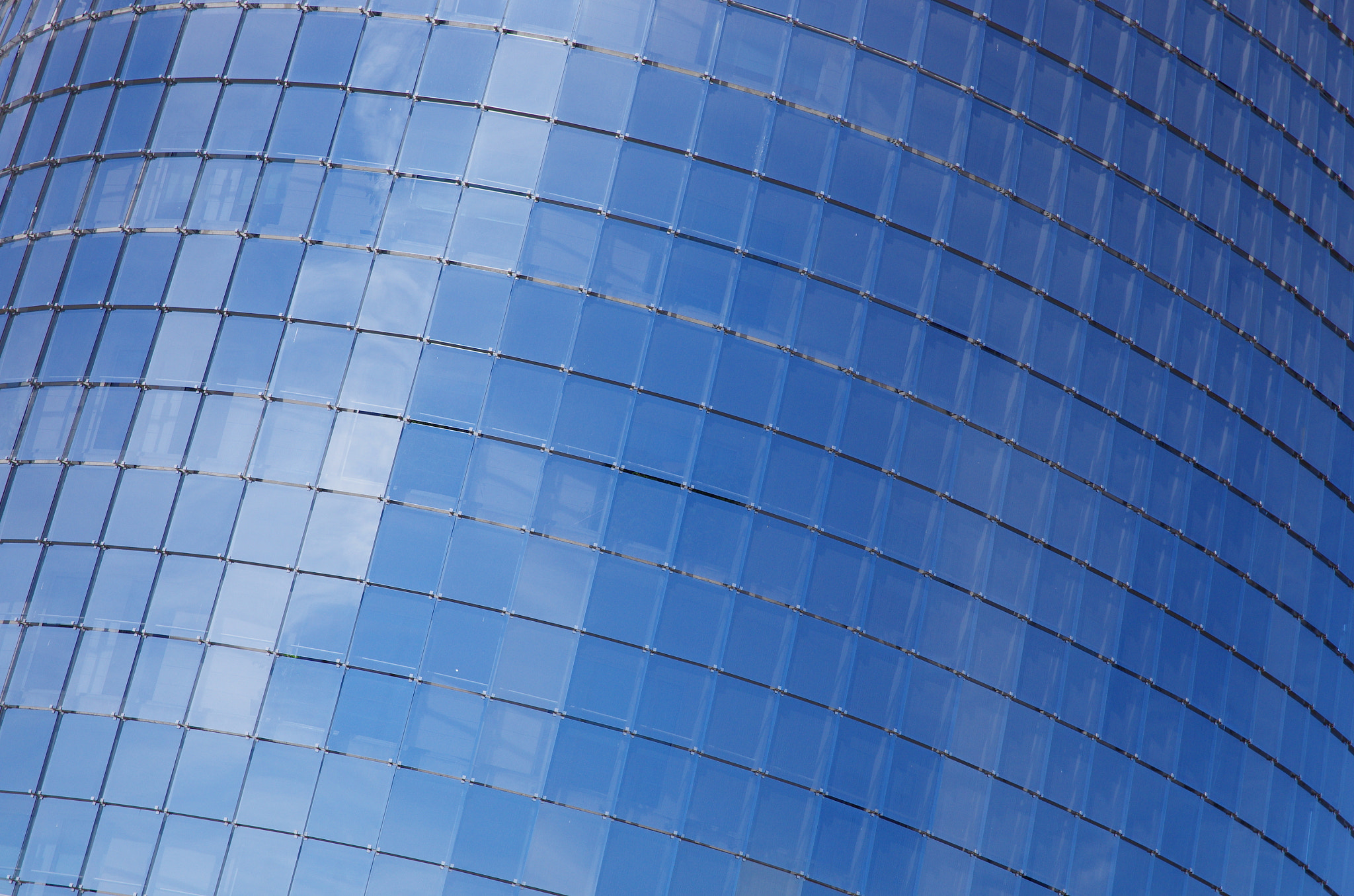 Sigma 17-70mm F2.8-4 DC Macro HSM | C sample photo. City patterns photography
