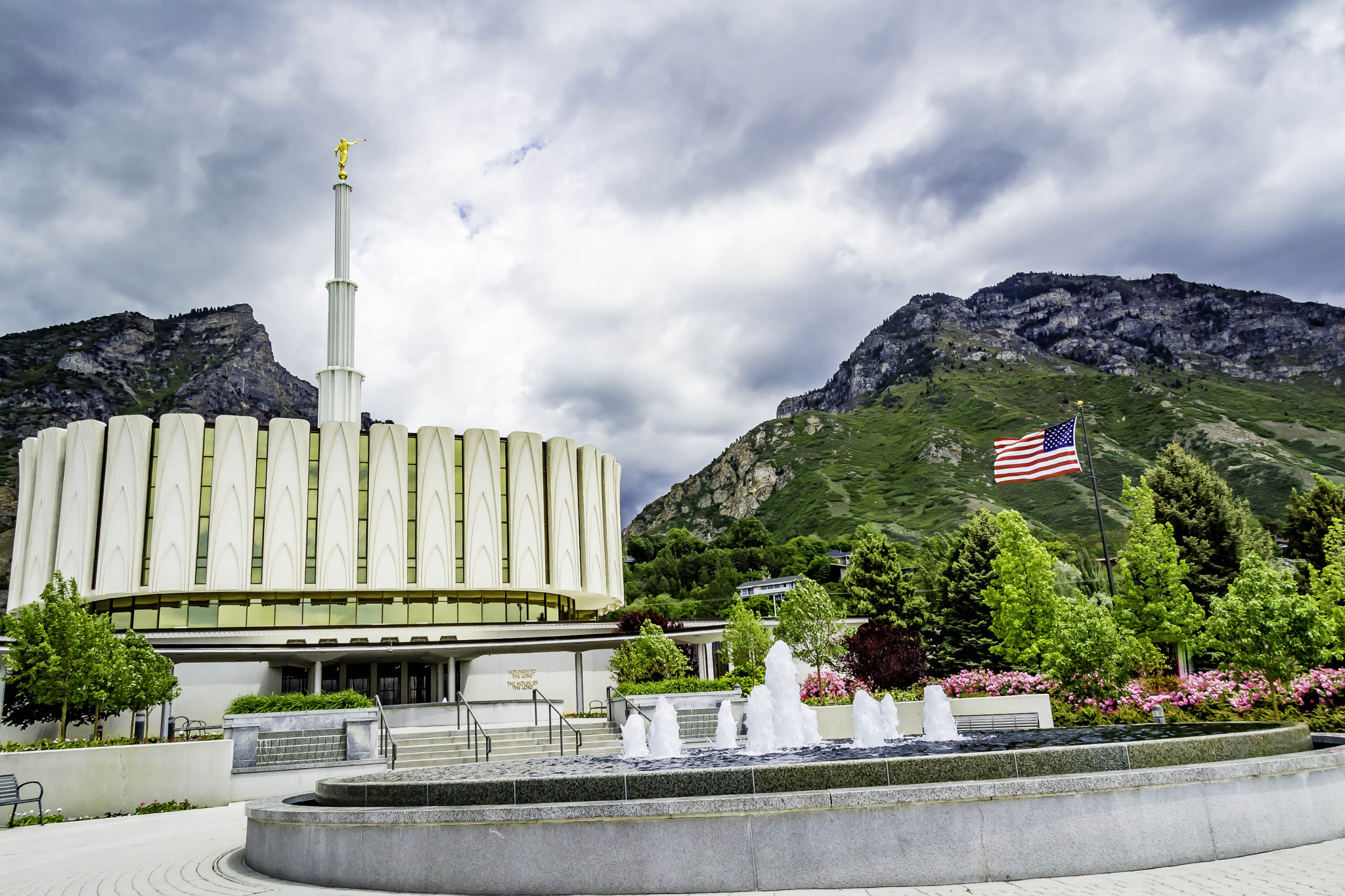 Canon EF-S 17-85mm F4-5.6 IS USM sample photo. Provo utah temple photography