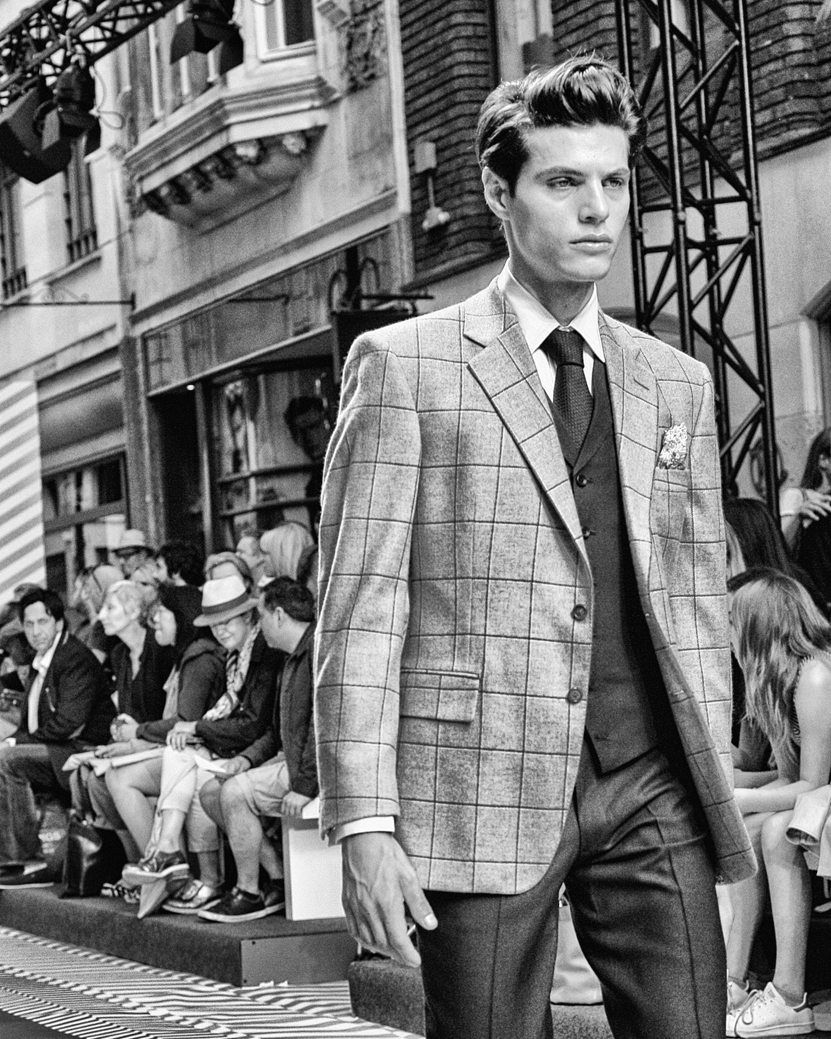 Canon EOS-1Ds Mark II sample photo. Benson & clegg gray check blazer photography