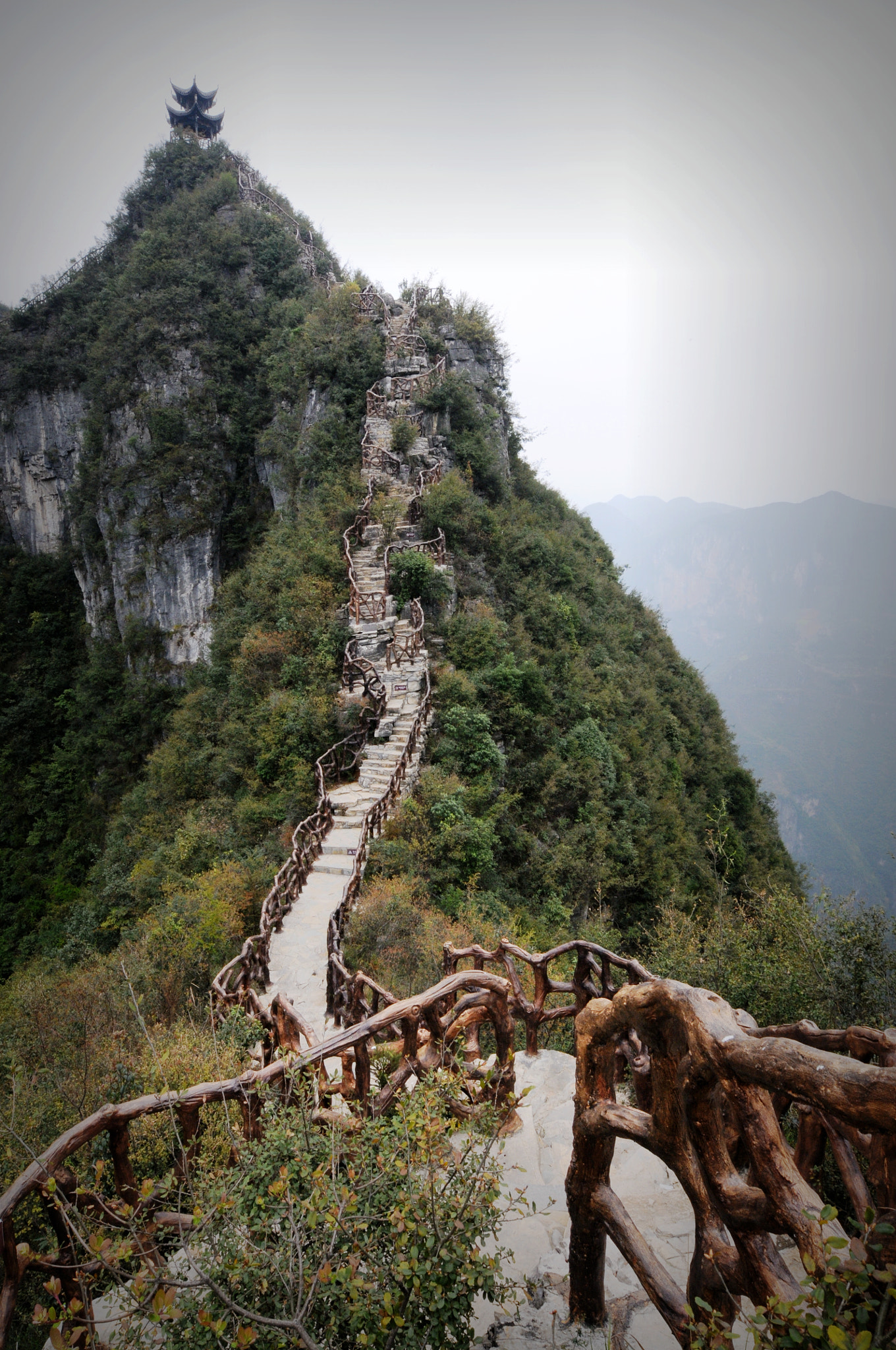Nikon D300S sample photo. The dragon's backbone photography
