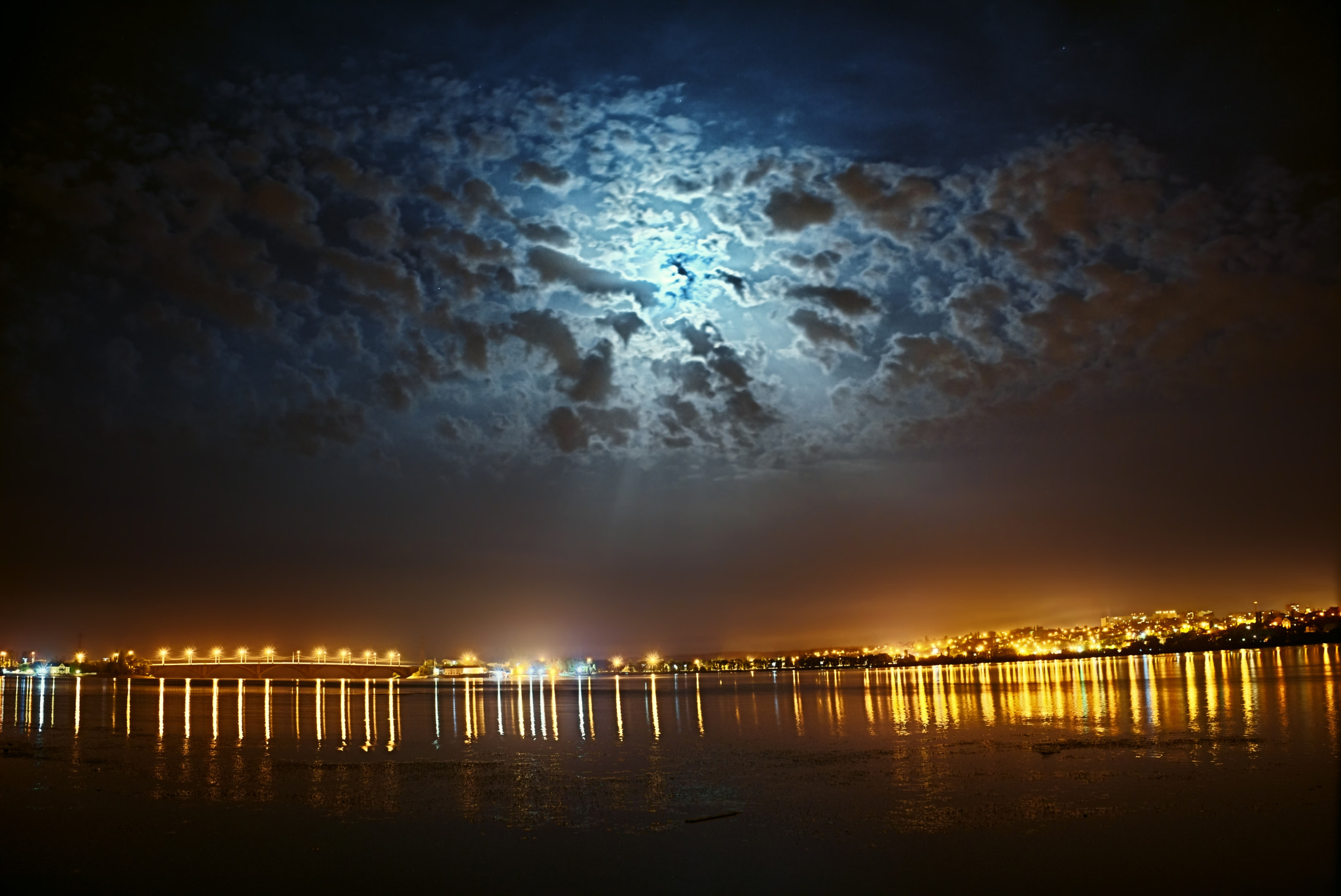 Sony a7R sample photo. Moonlight night photography