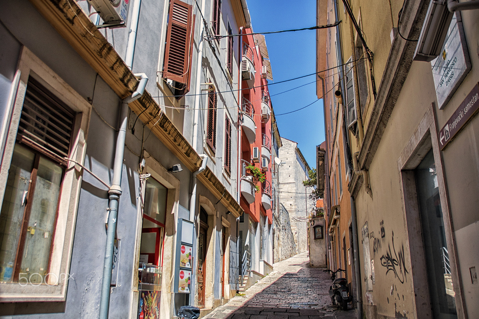 Sigma 18-250mm F3.5-6.3 DC OS HSM sample photo. Pula, croatia photography