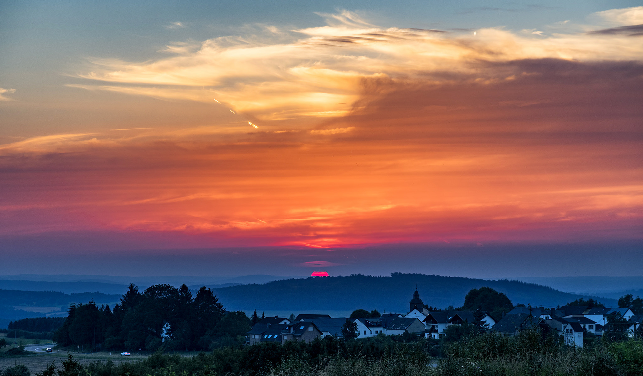 Sigma 17-70mm F2.8-4 DC Macro HSM | C sample photo. Red sunset photography