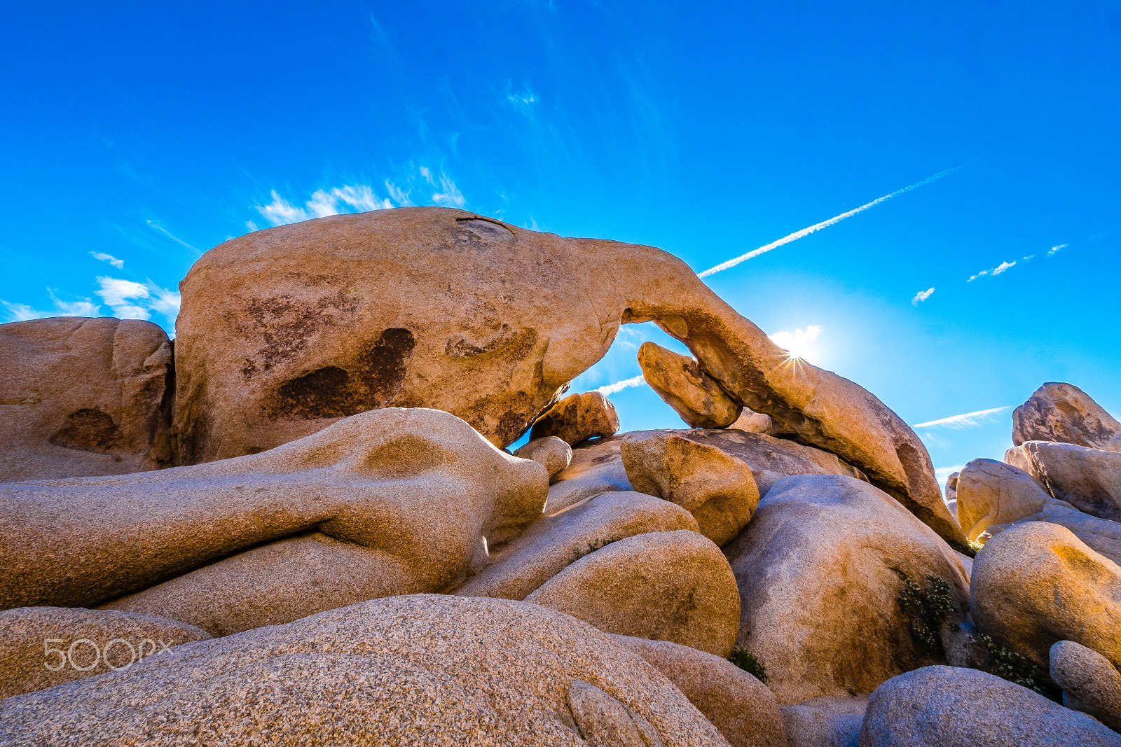 Panasonic Lumix DMC-GX8 + Panasonic Lumix G Vario 7-14mm F4 ASPH sample photo. Arch rock / joshua tree np, ca usa photography