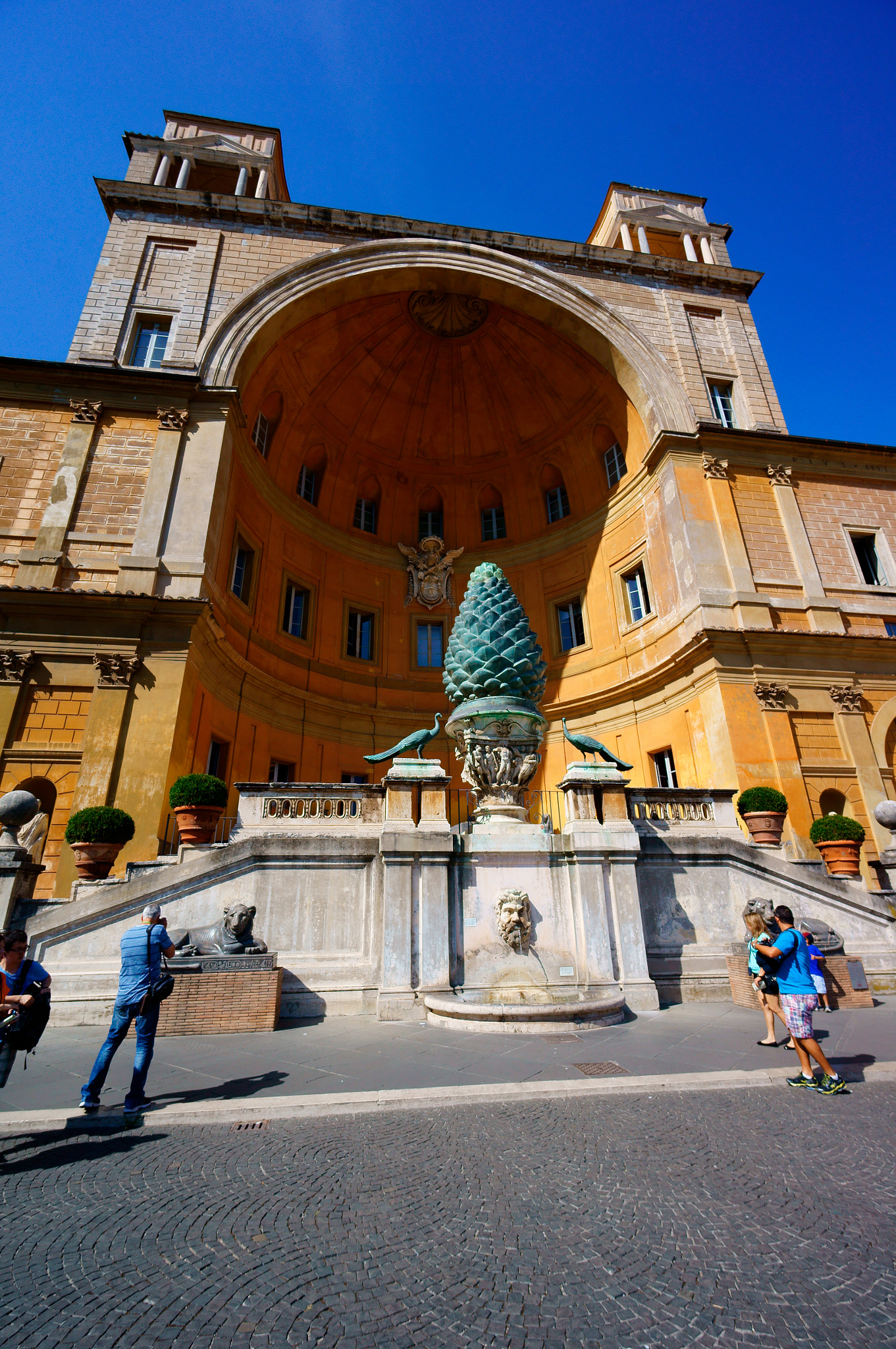 Sony Alpha NEX-5N + Sony E 10-18mm F4 OSS sample photo. Vatican. photography