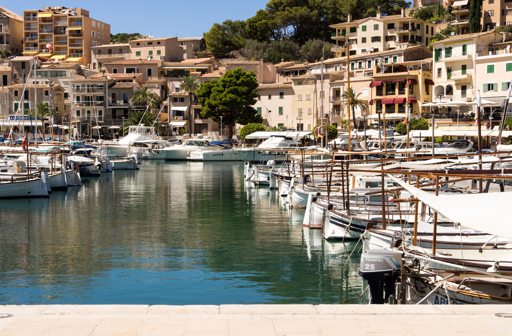 Olympus OM-D E-M10 II + LUMIX G 25/F1.7 sample photo. Port de soller photography