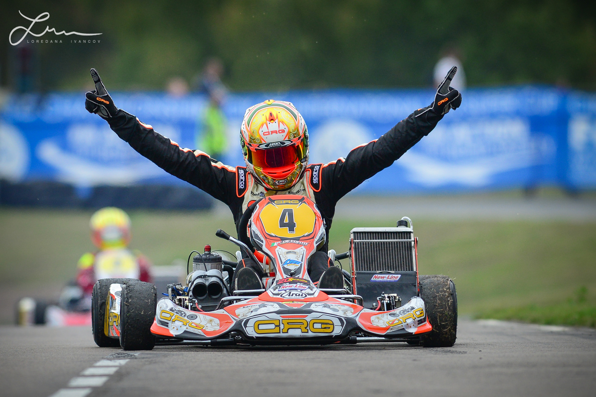 Nikon AF-S Nikkor 300mm F2.8G ED-IF VR sample photo. Karting photography