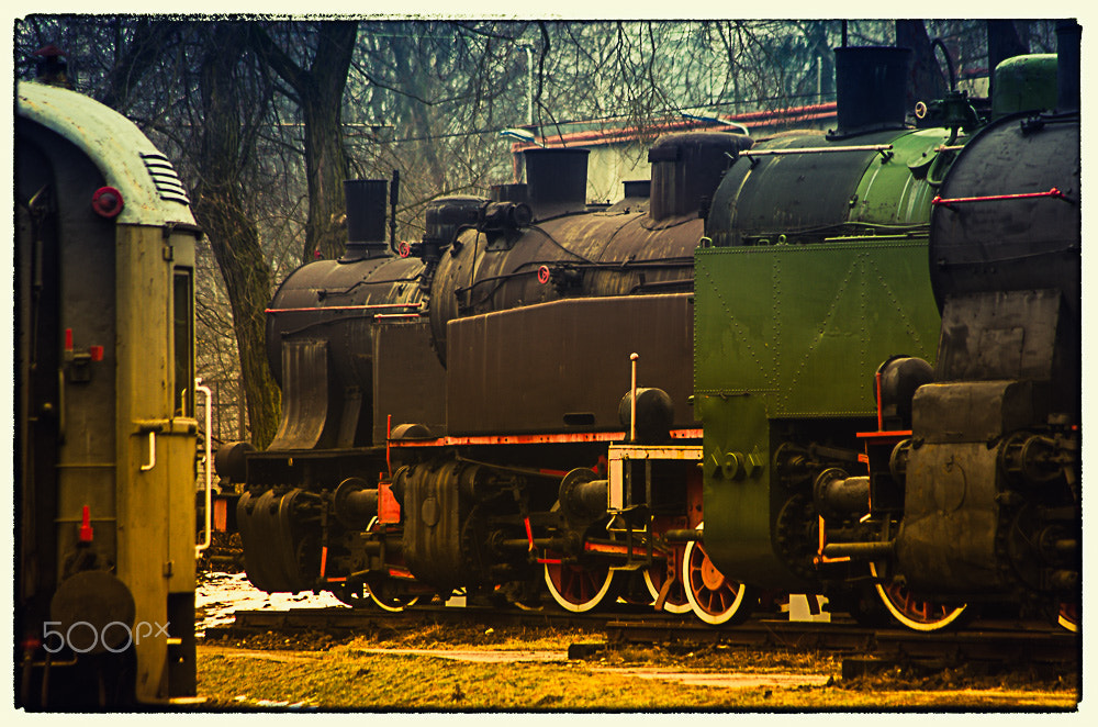 HD Pentax DA 55-300mm F4.0-5.8 ED WR sample photo. It stands on a locomotive ... photography