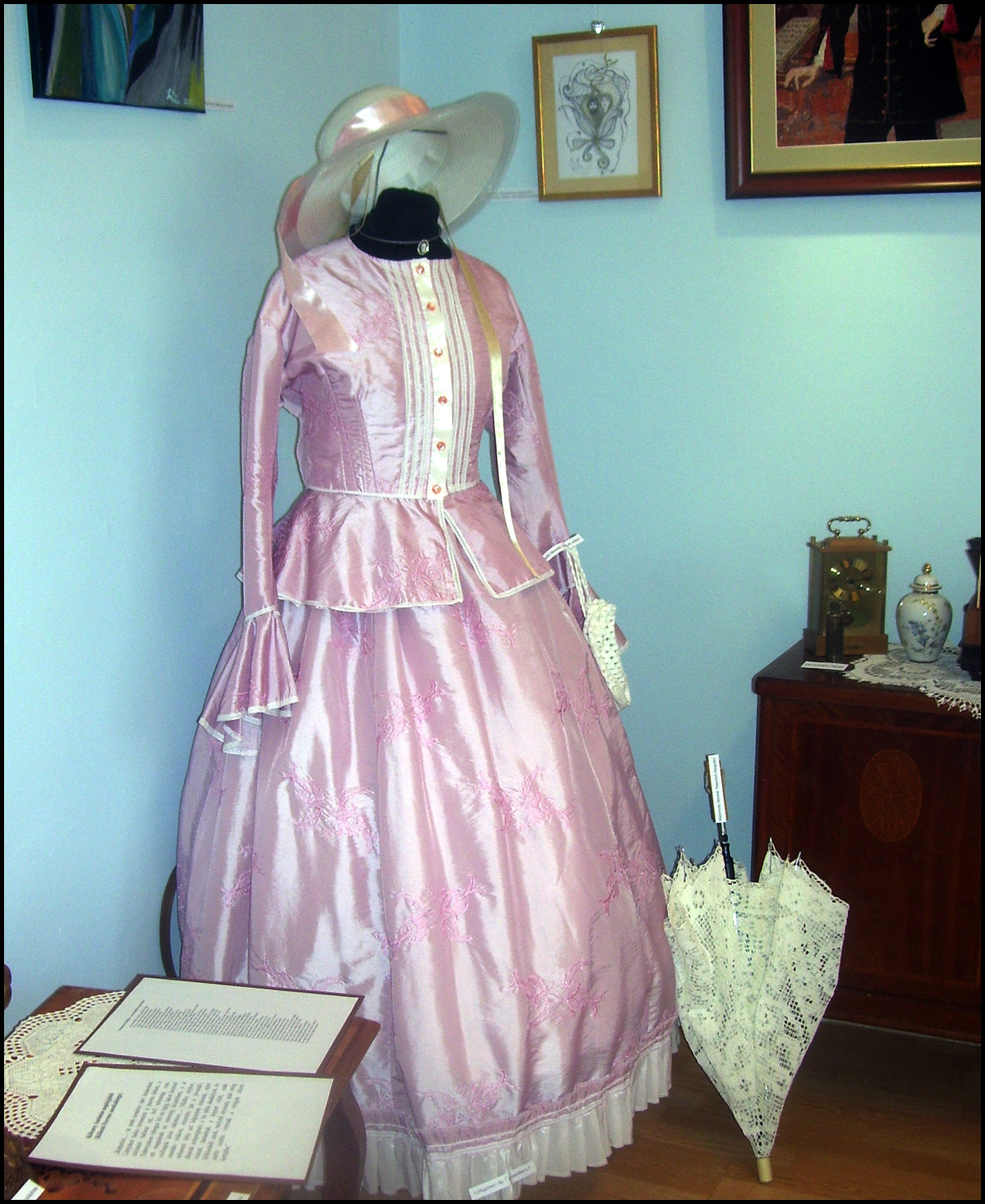 Kodak EASYSHARE C533 ZOOM DIGITAL CAMERA sample photo. Costumes 1830s photography