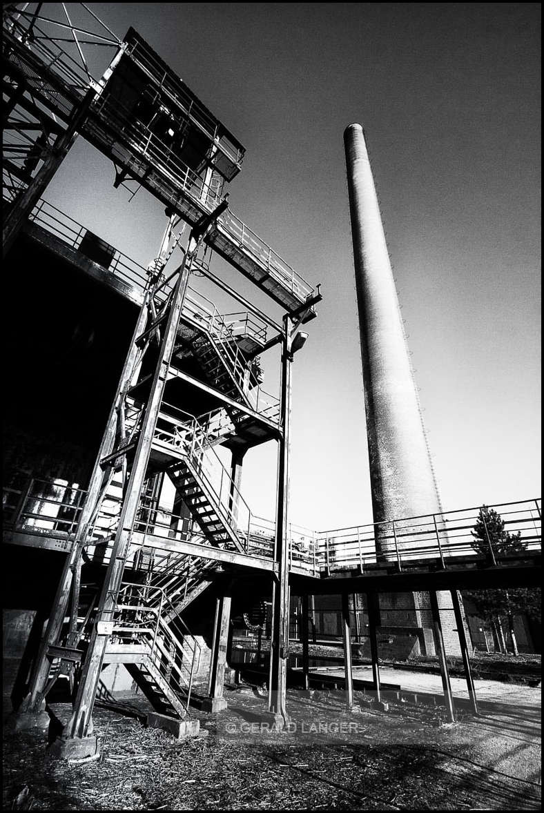 Canon EOS 40D + Sigma 10-20mm F4-5.6 EX DC HSM sample photo. Zeche zollverein photography
