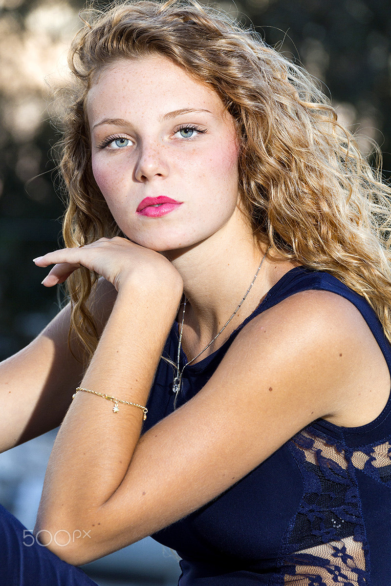Canon EF 28-300mm F3.5-5.6L IS USM sample photo. Portrait of beauty n.2 photography