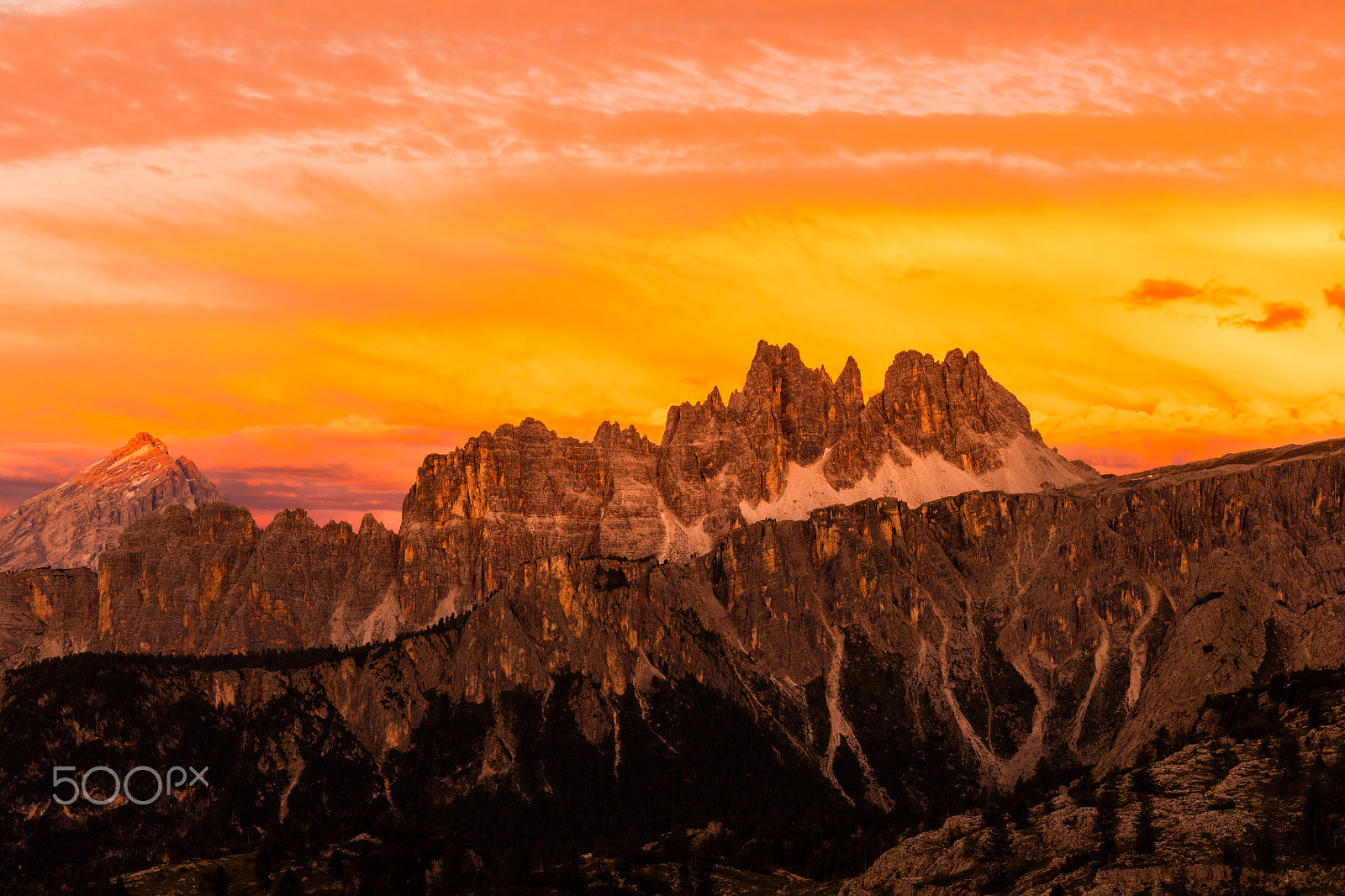 Canon EF 24-70mm F4L IS USM sample photo. Fire sunset in dolomites photography