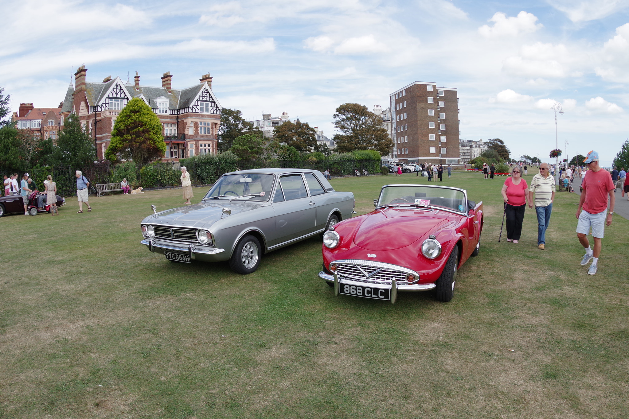 Pentax K-S2 sample photo. 2016 oldtimer rally photography