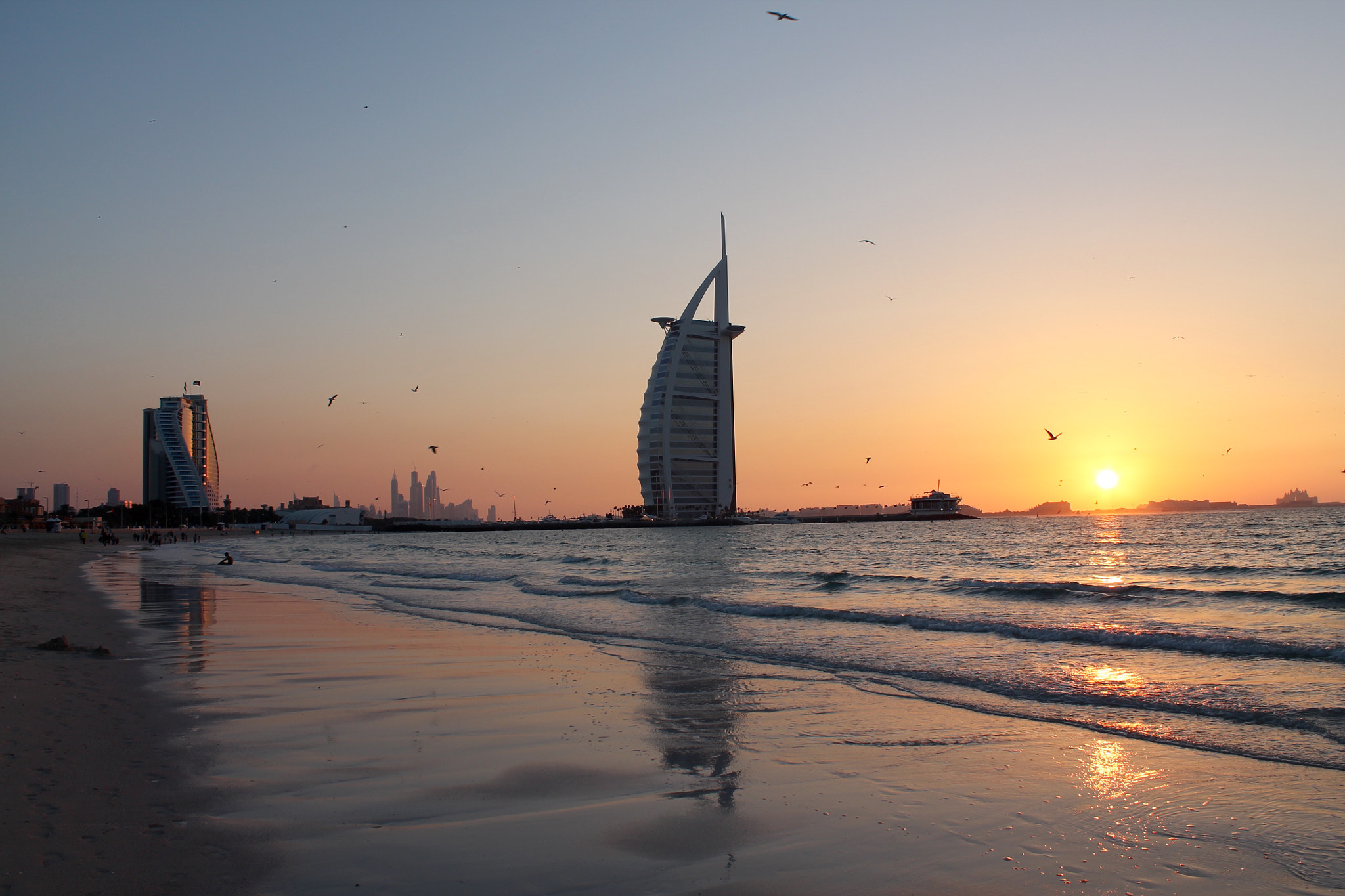 Canon EF-S 18-55mm F3.5-5.6 III sample photo. Classic dubai sunset photography