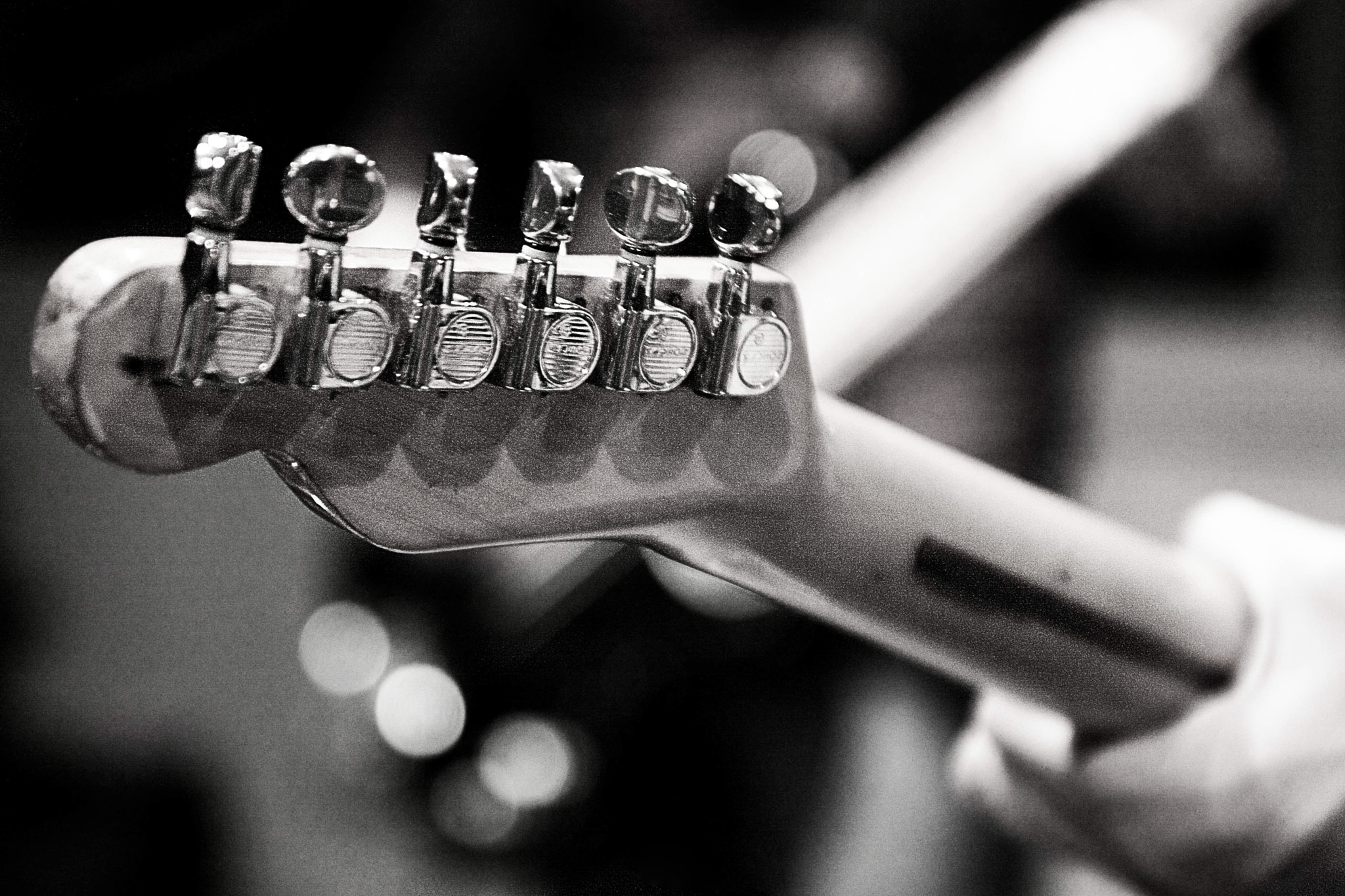 EF28-70mm f/2.8L USM sample photo. French rock, televox photography