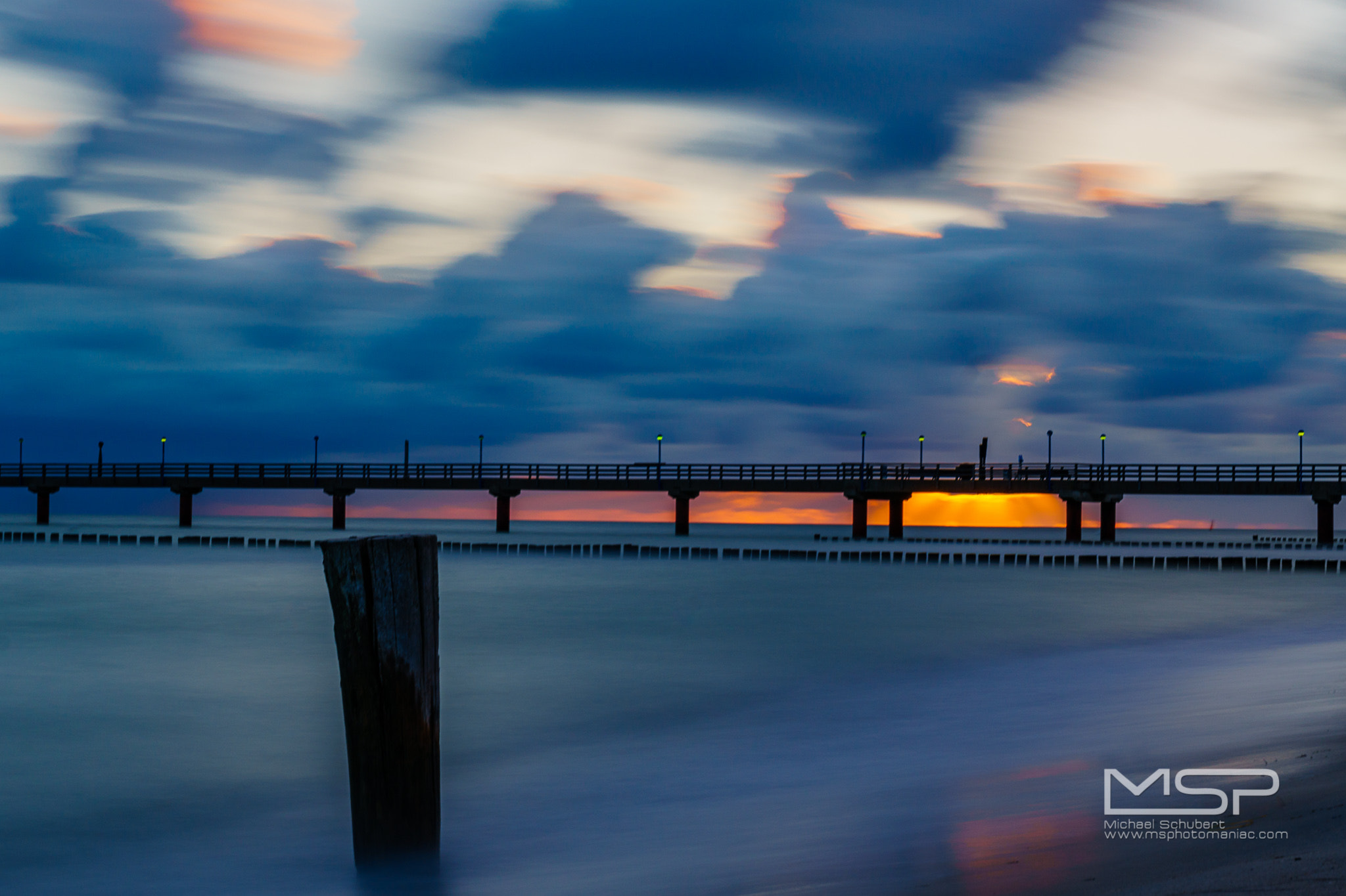 Sony a6300 + Sony DT 16-50mm F2.8 SSM sample photo. Zingst pier photography