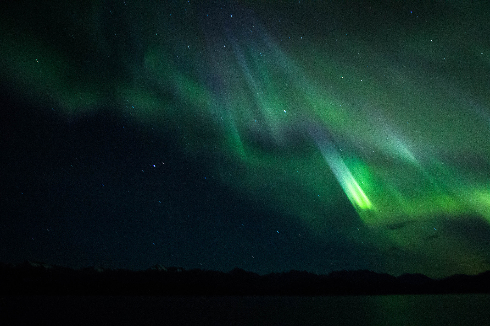 Canon EF-S 10-22mm F3.5-4.5 USM sample photo. Aurora borealis photography